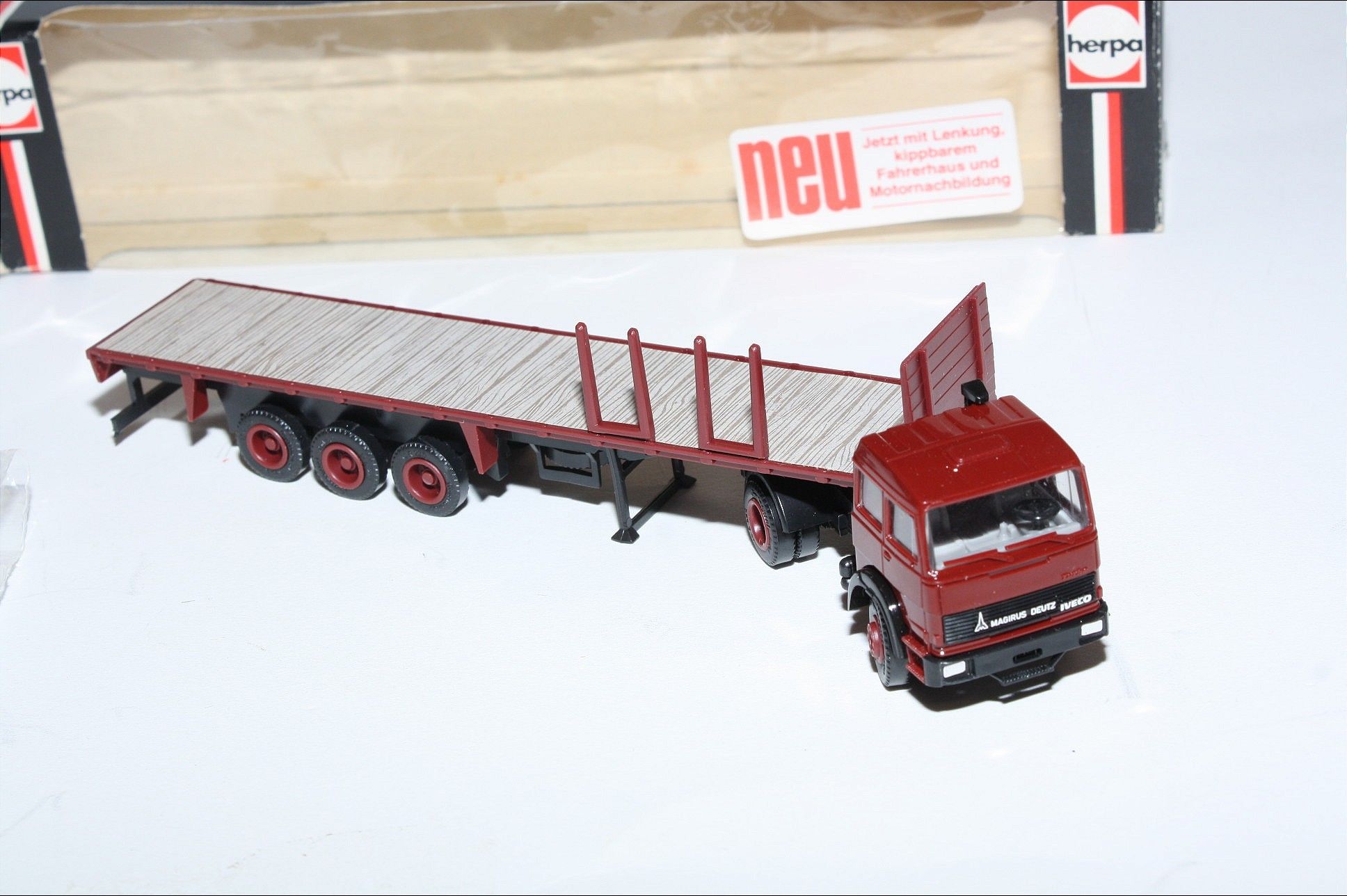 Camion Miniature Herpa à L'échelle 1:87 - Modèle Réduit - Fabriqué En Allemagne - Occasion