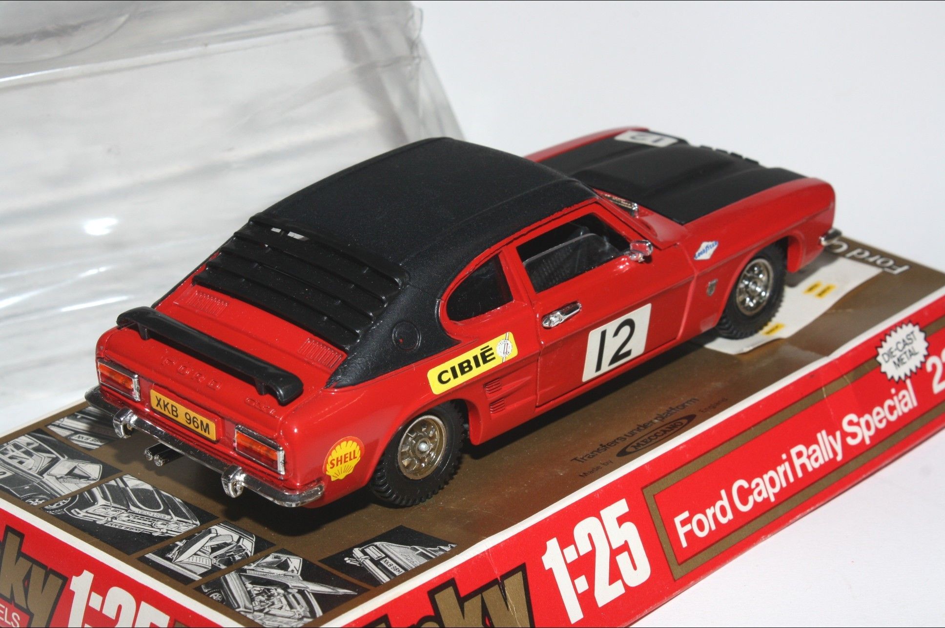 Dinky 2214 Ford Capri Rally Special 1:25, MIB | DB Collectables