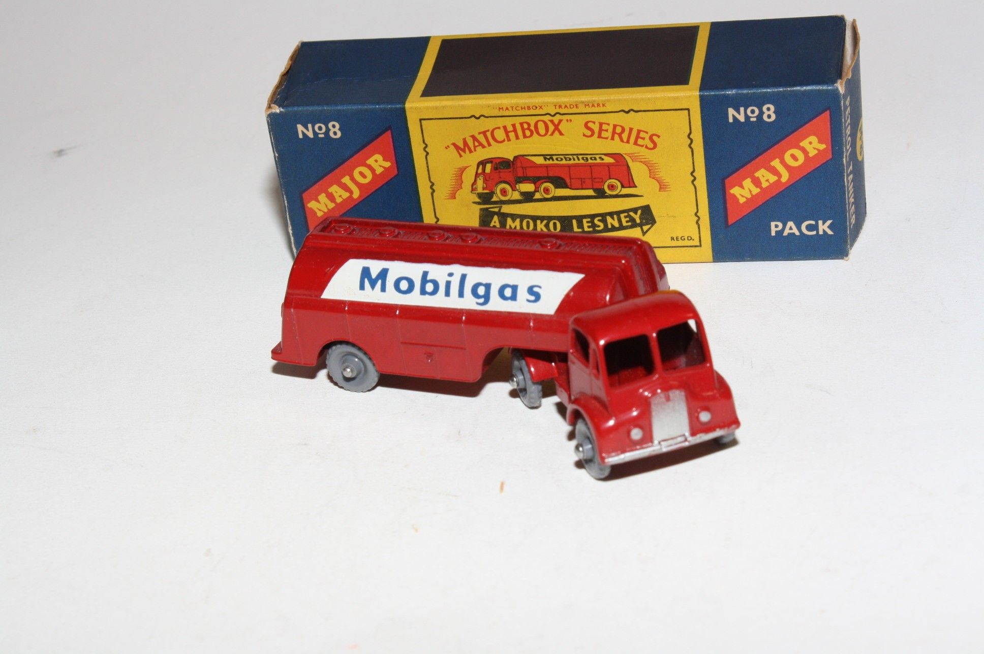 Matchbox M-8 Mogilgas Petrol Tanker, Mint in Original Box | DB