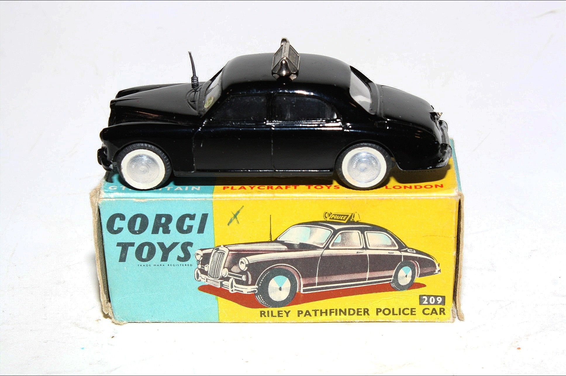Corgi 209 Riley Pathfinder Police car, Mint in Original Box | DB ...