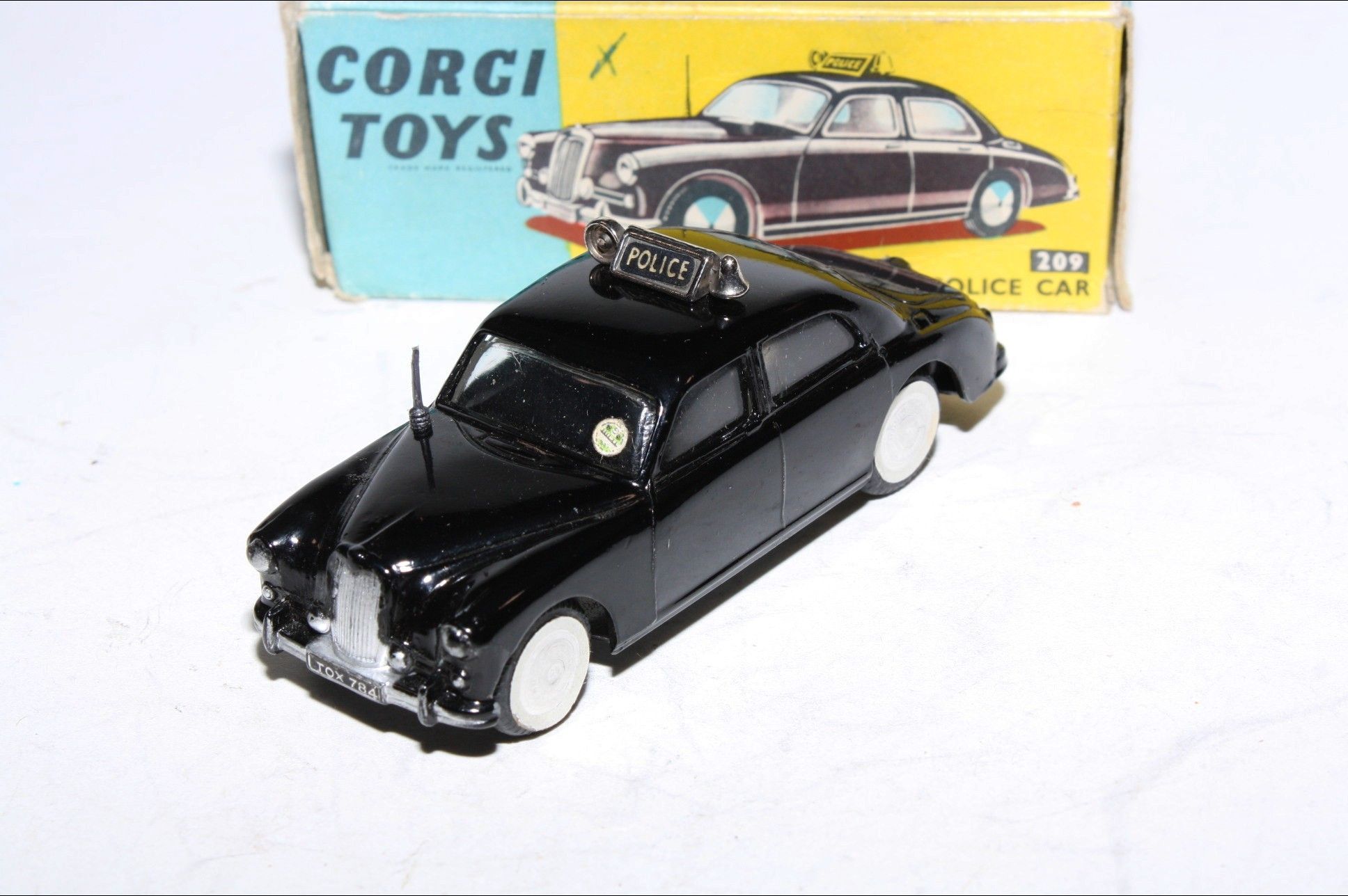 Corgi 209 Riley Pathfinder Police car, Mint in Original Box | DB ...