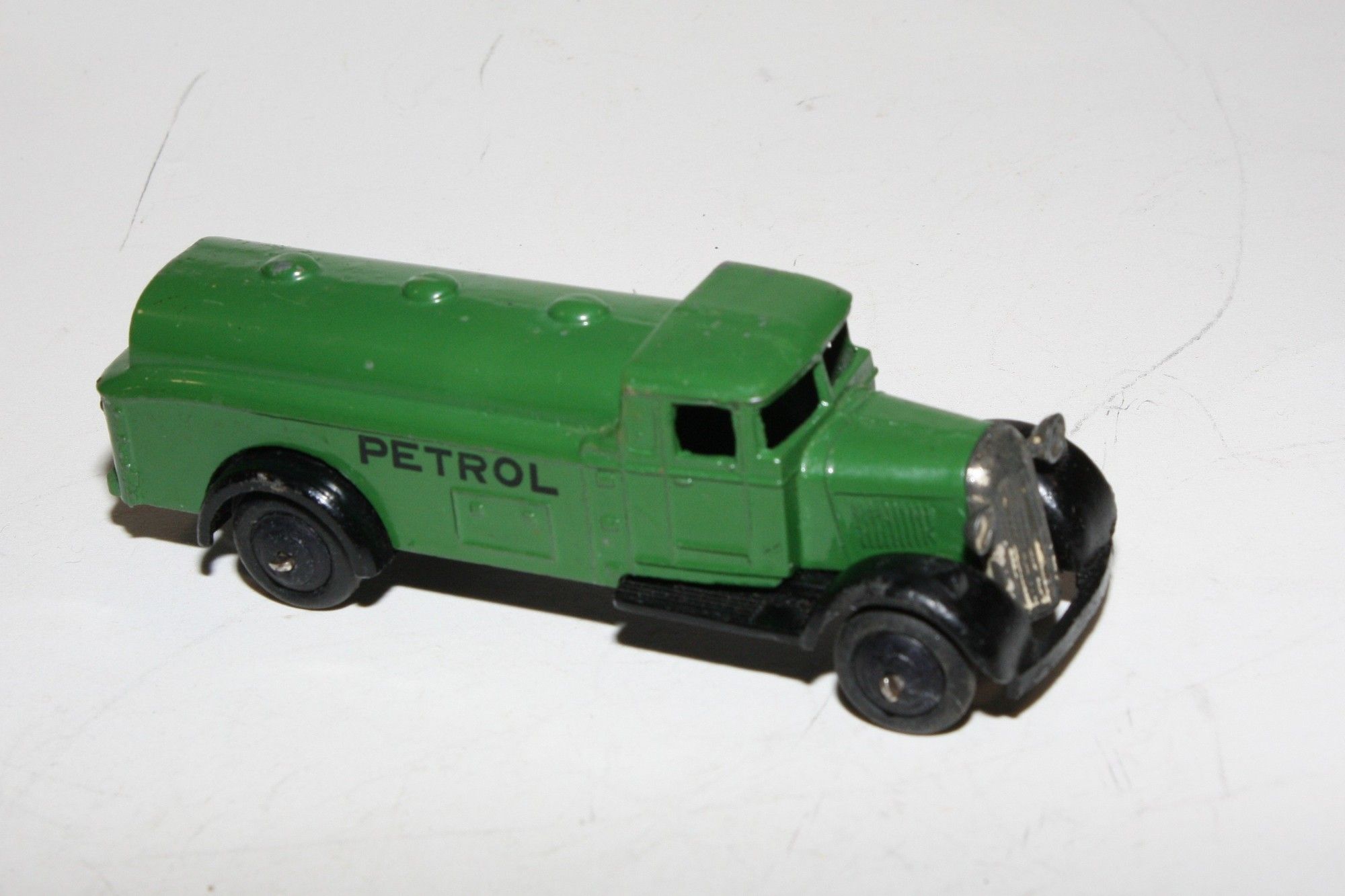 Dinky 199 Austin 7 Countryman, Very Near Mint | DB Collectables Dinky 199 Austin 7 Countryman, Very Near Mint | DB Collectables