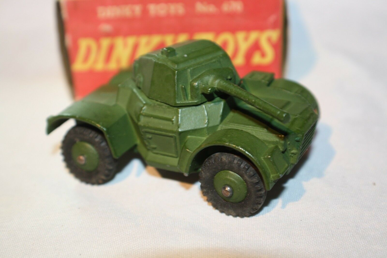 dinky 670