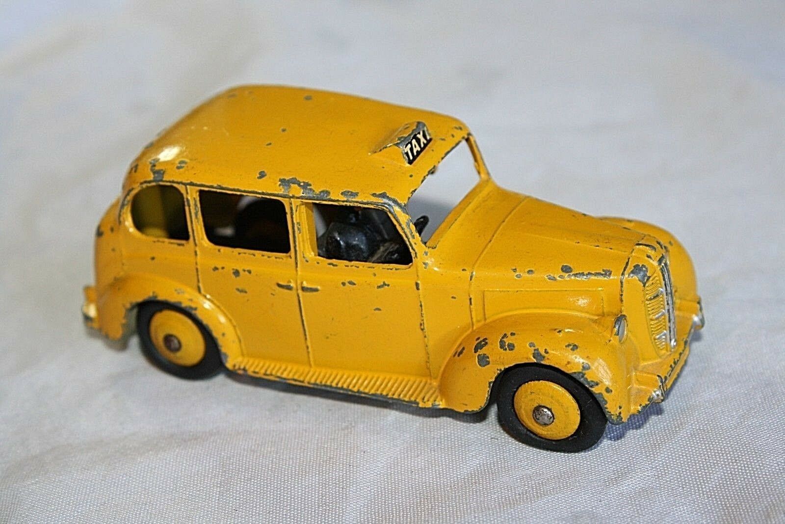 Dinky #40h Austin Taxi