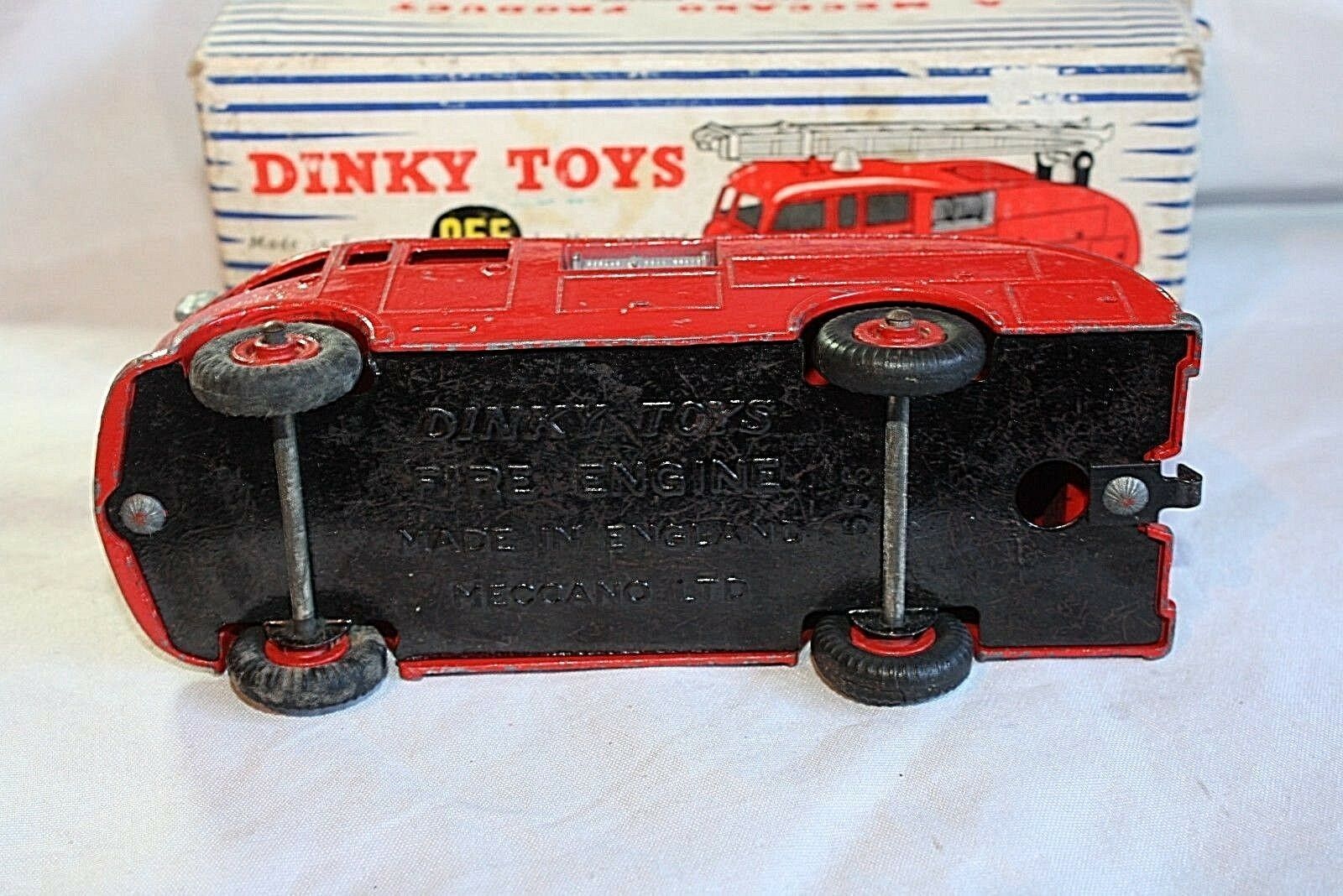 dinky 955 fire engine