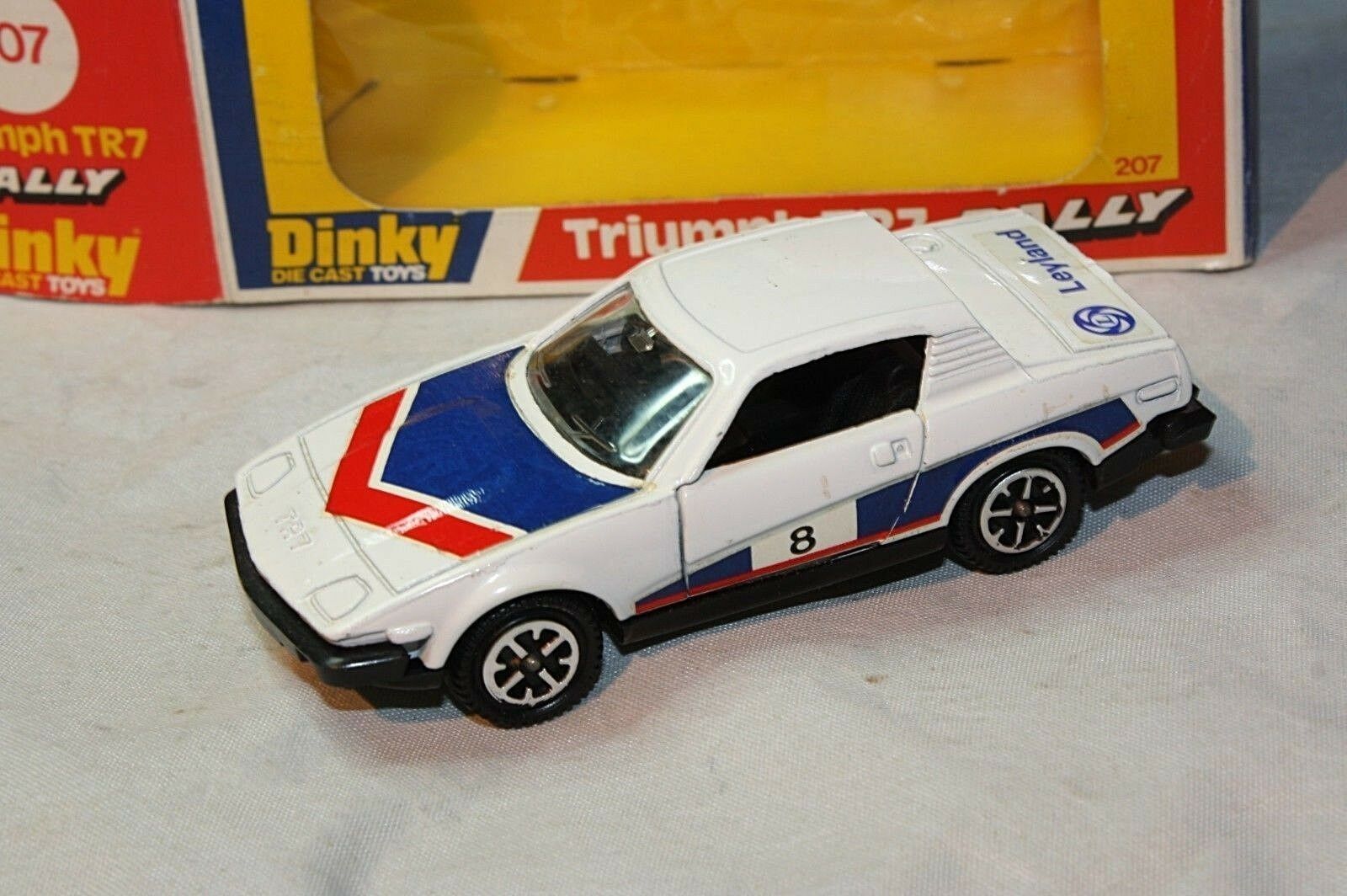 dinky tr7