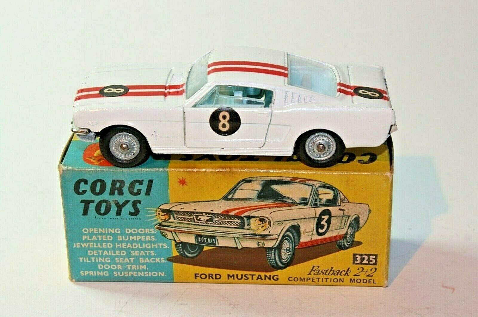 Modellino Corgi Ford Mustang Competition &ndash; Club Model 325, Riedizione 2021, Bianco
