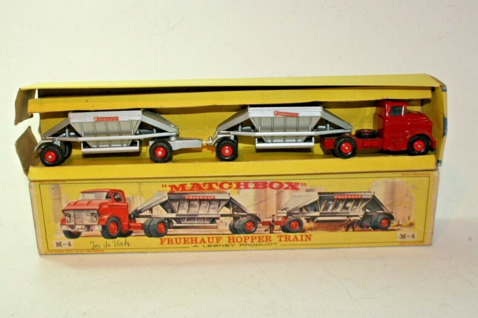 Matchbox M4 Freuhauf Hopper Train, Mint in Original Box DB Collectables