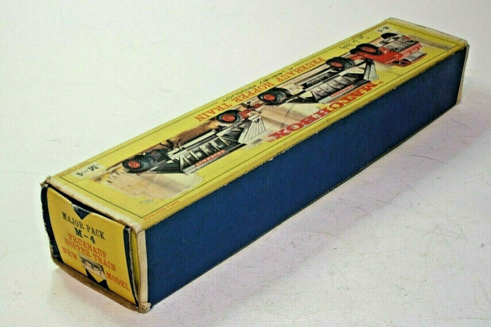 Matchbox M4 Freuhauf Hopper Train, Mint in Original Box DB Collectables