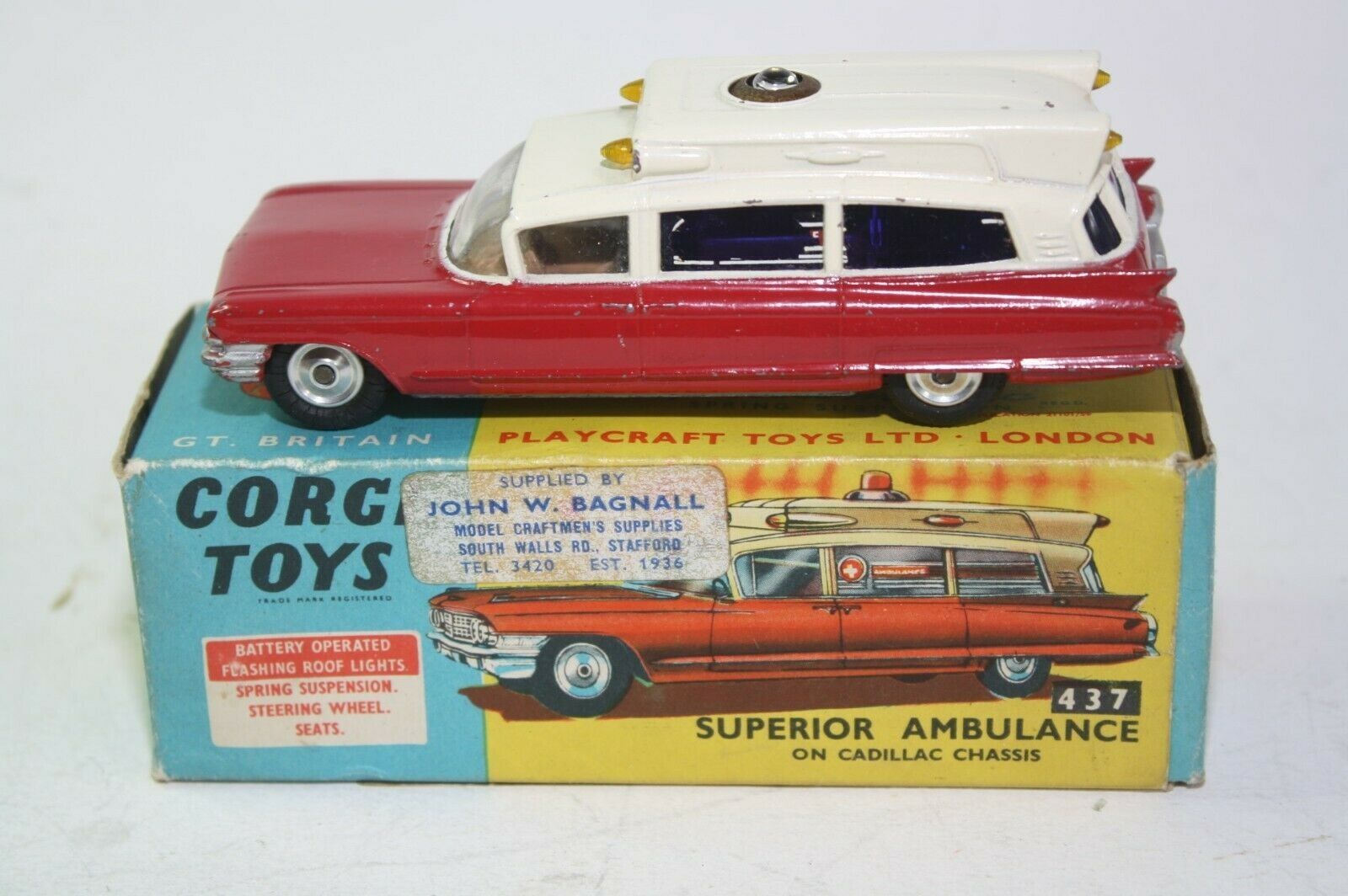 Corgi 437 cheap cadillac superior ambulance