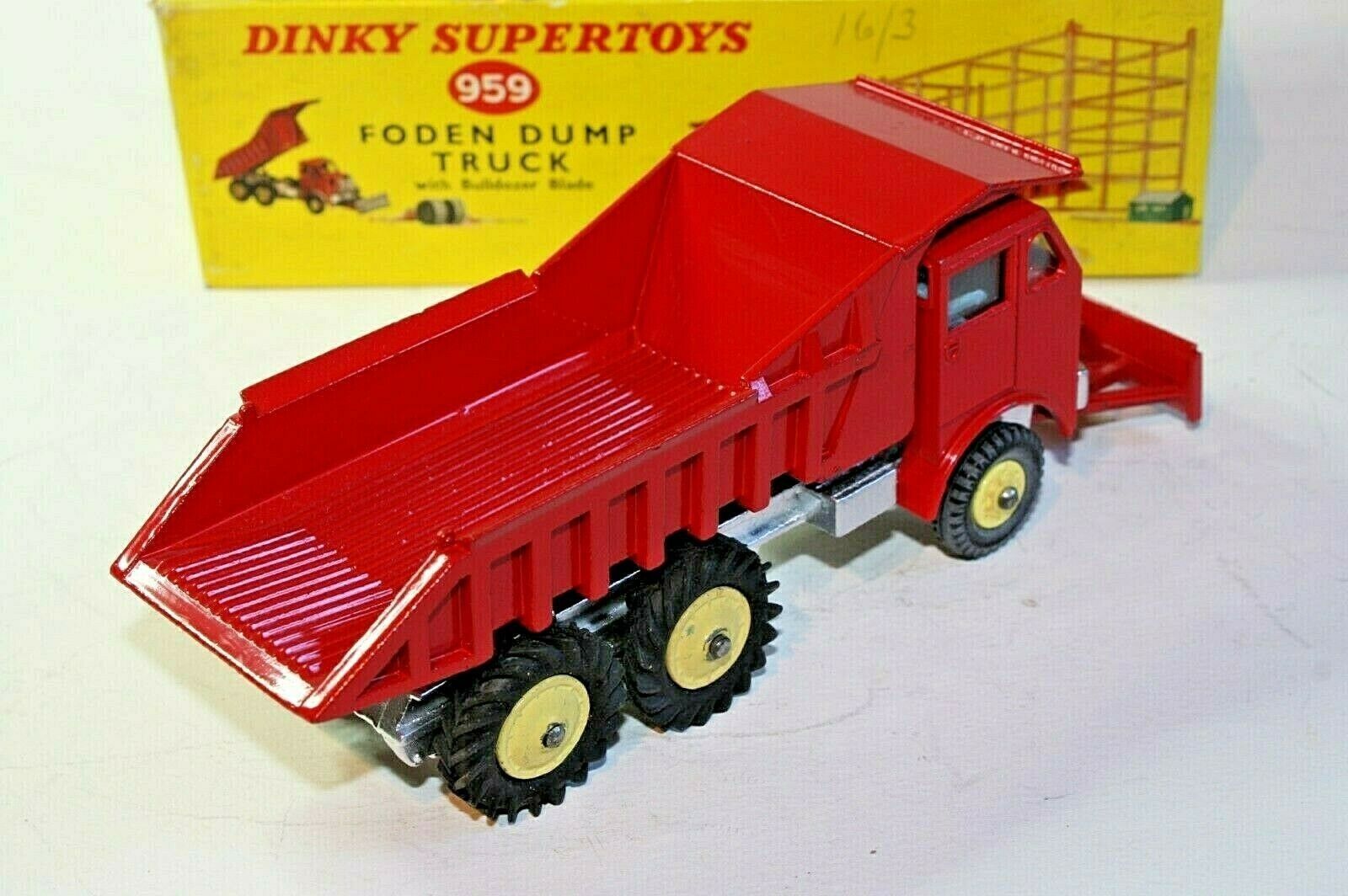 Dinky 959 Foden Dump Truck/Bulldozer, Mint in Good Original Box