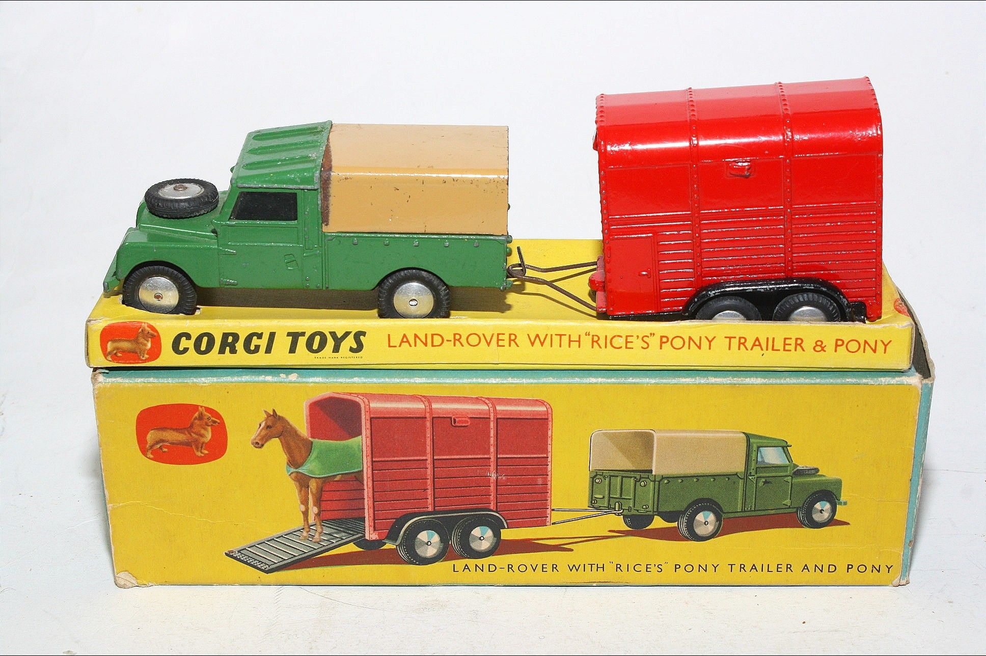 Corgi TY82702 Land Rover Horse box 2002 neuf en boîte