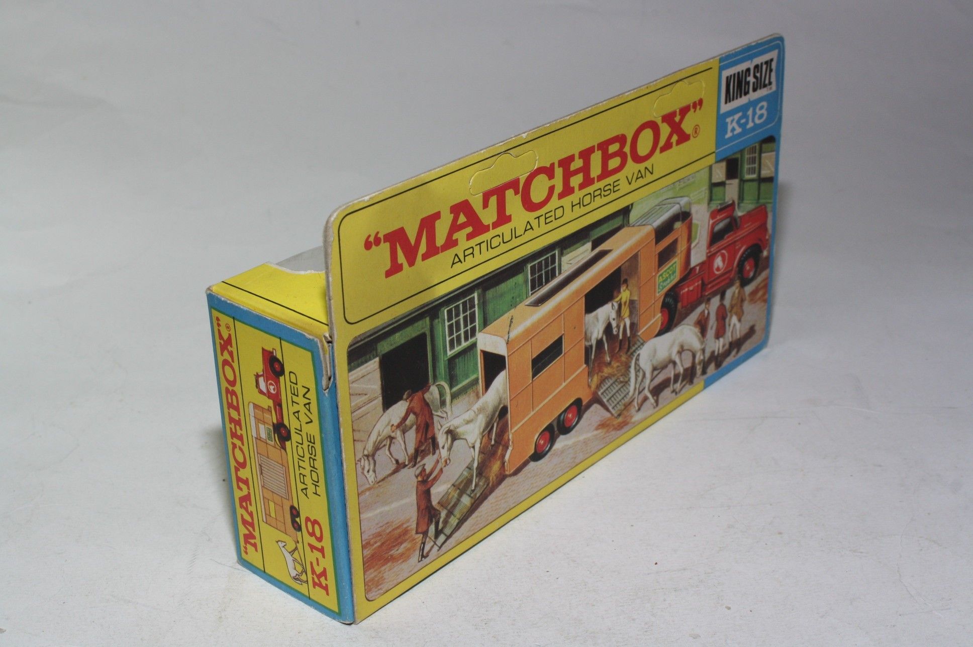 MATCHBOX K-18 アーティキュレーテッドホースバン Matchbox King Size K-18 Articulated Horse Van, Mint in