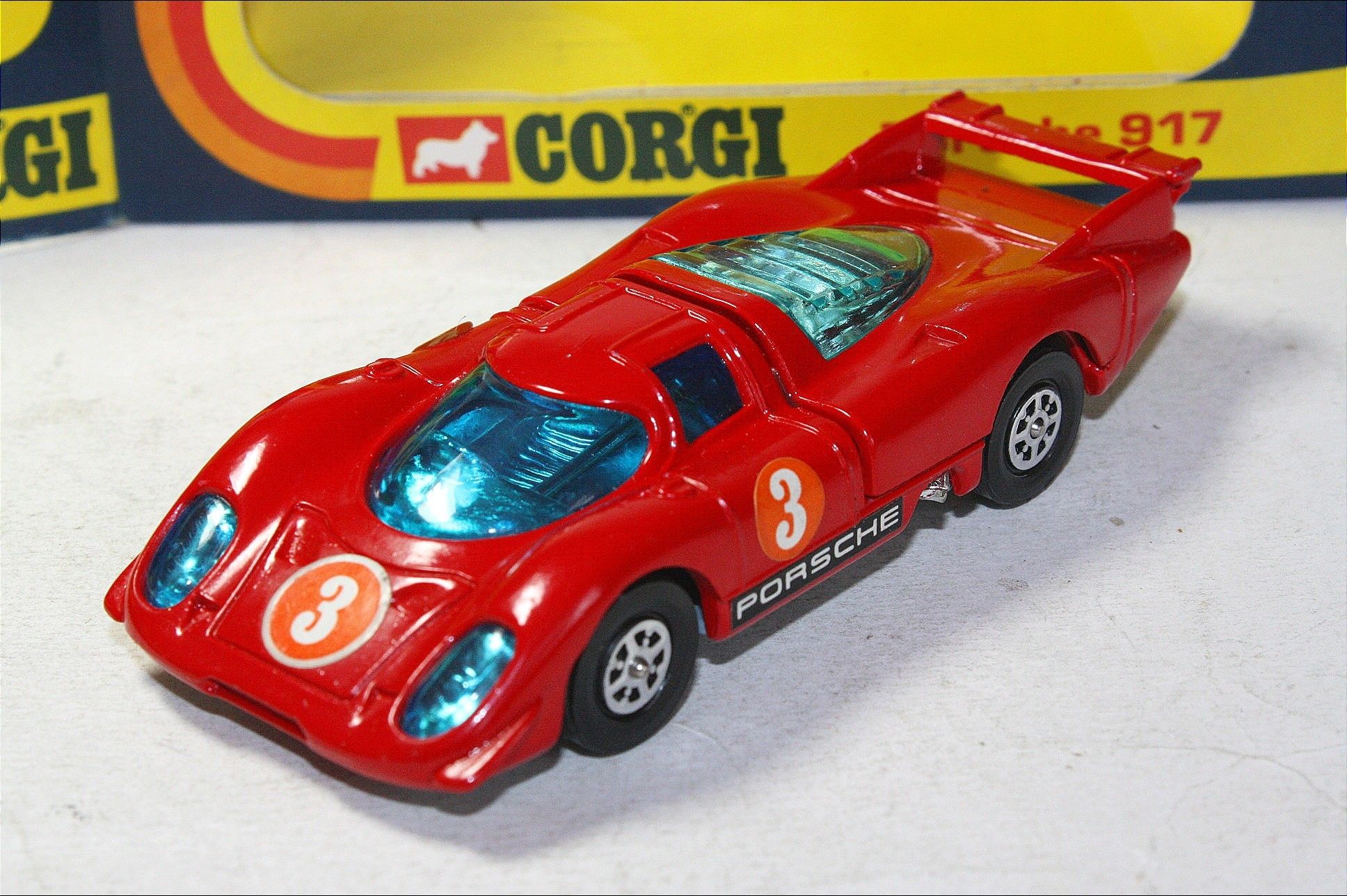 Corgi 385 Porsche 917, Mint in Original Box | DB Collectables