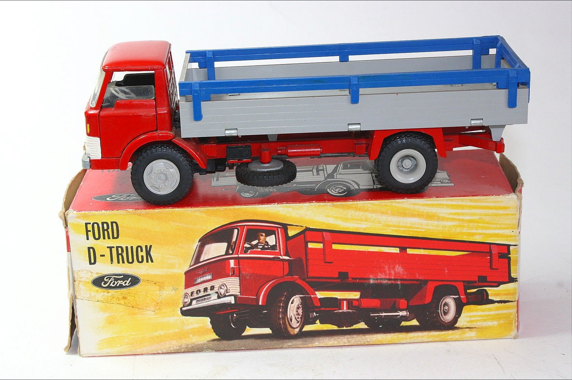 Tekno 915, Ford D Series, Excellent in Original Box | DB Collectables