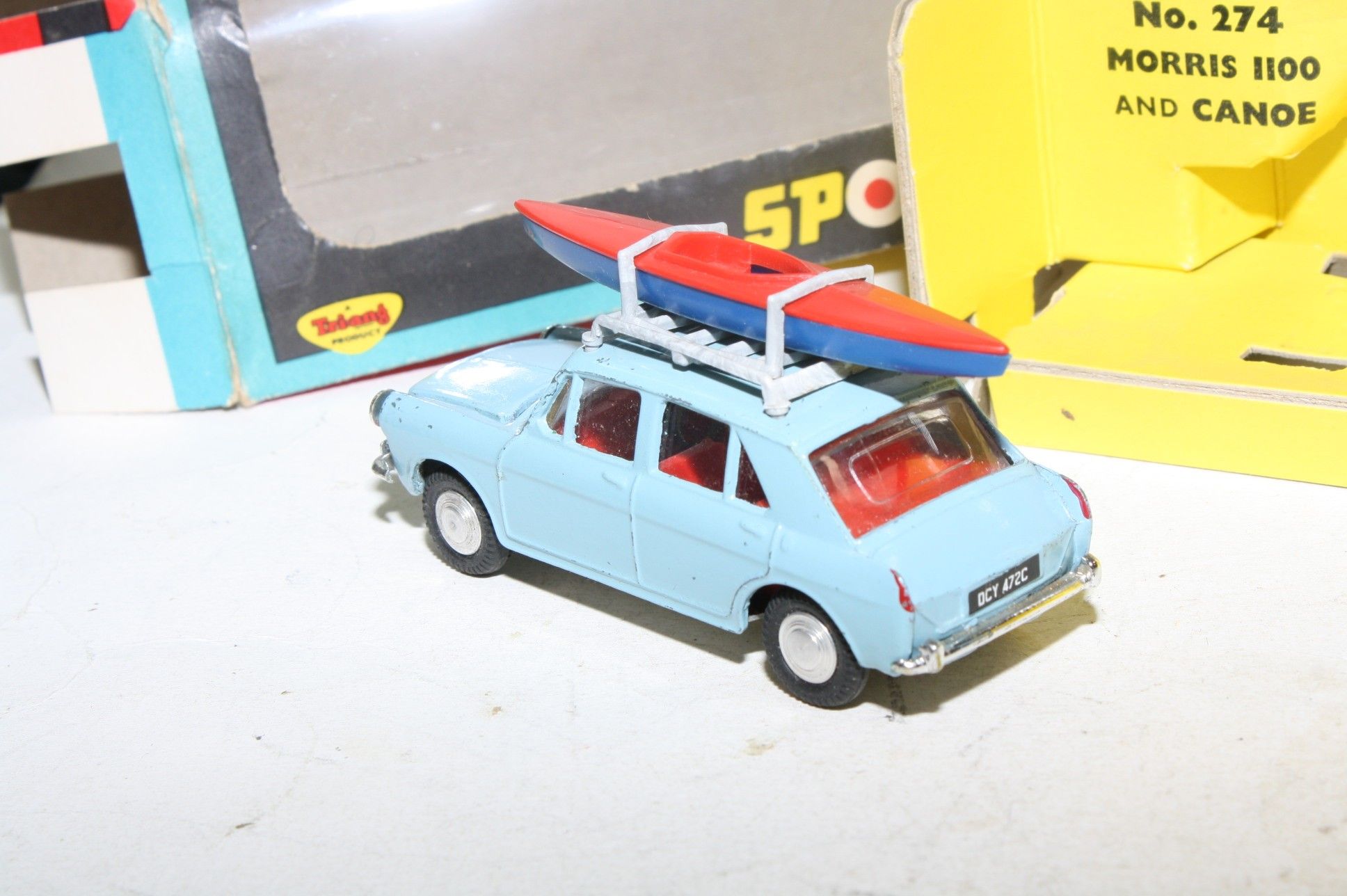 Spot-On 274 Morris 1100 with Canoe, VGC in Original Box | DB