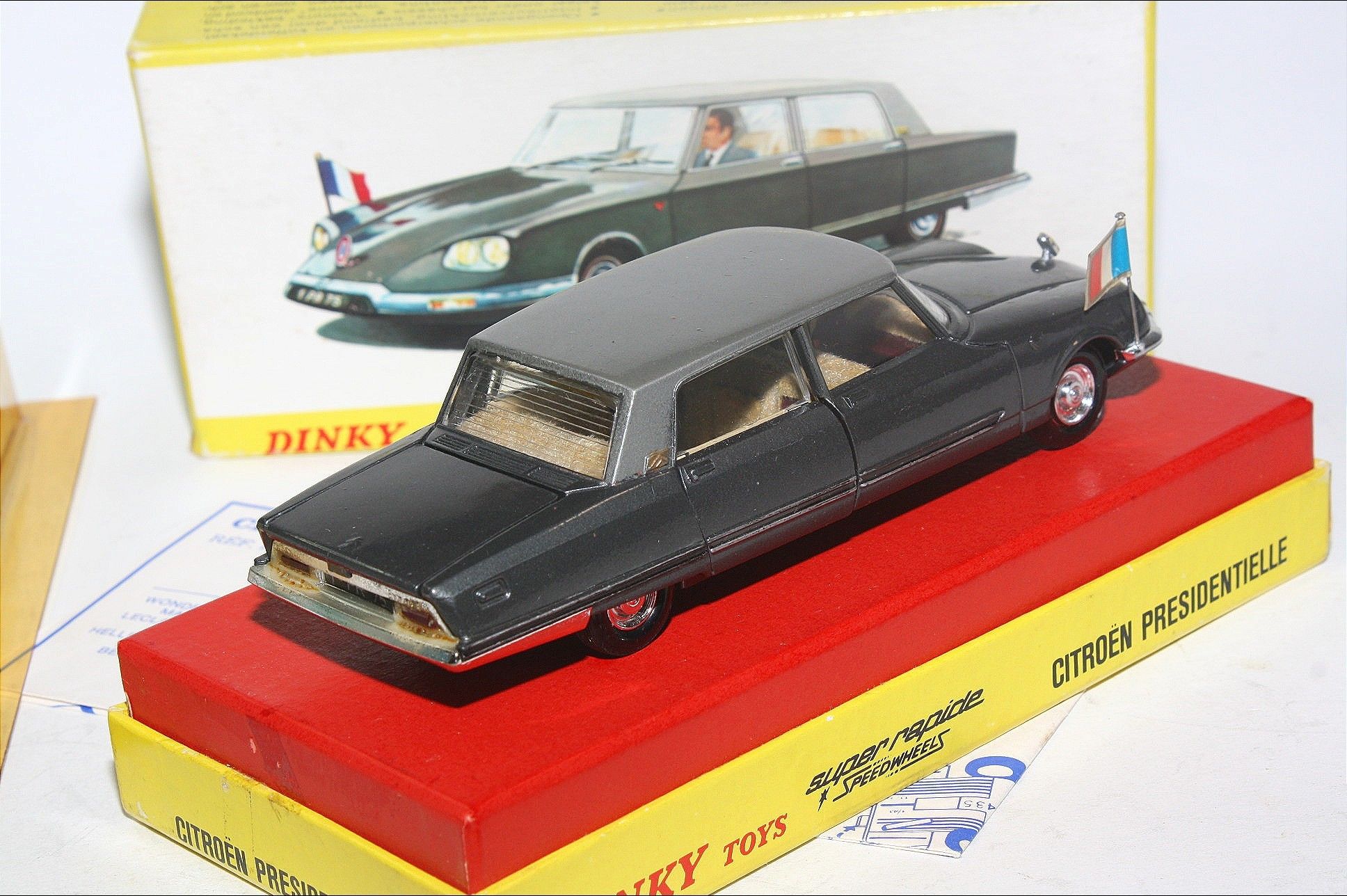 Dinky France 1435 Citroen Presidentielle, Mint in Good Original