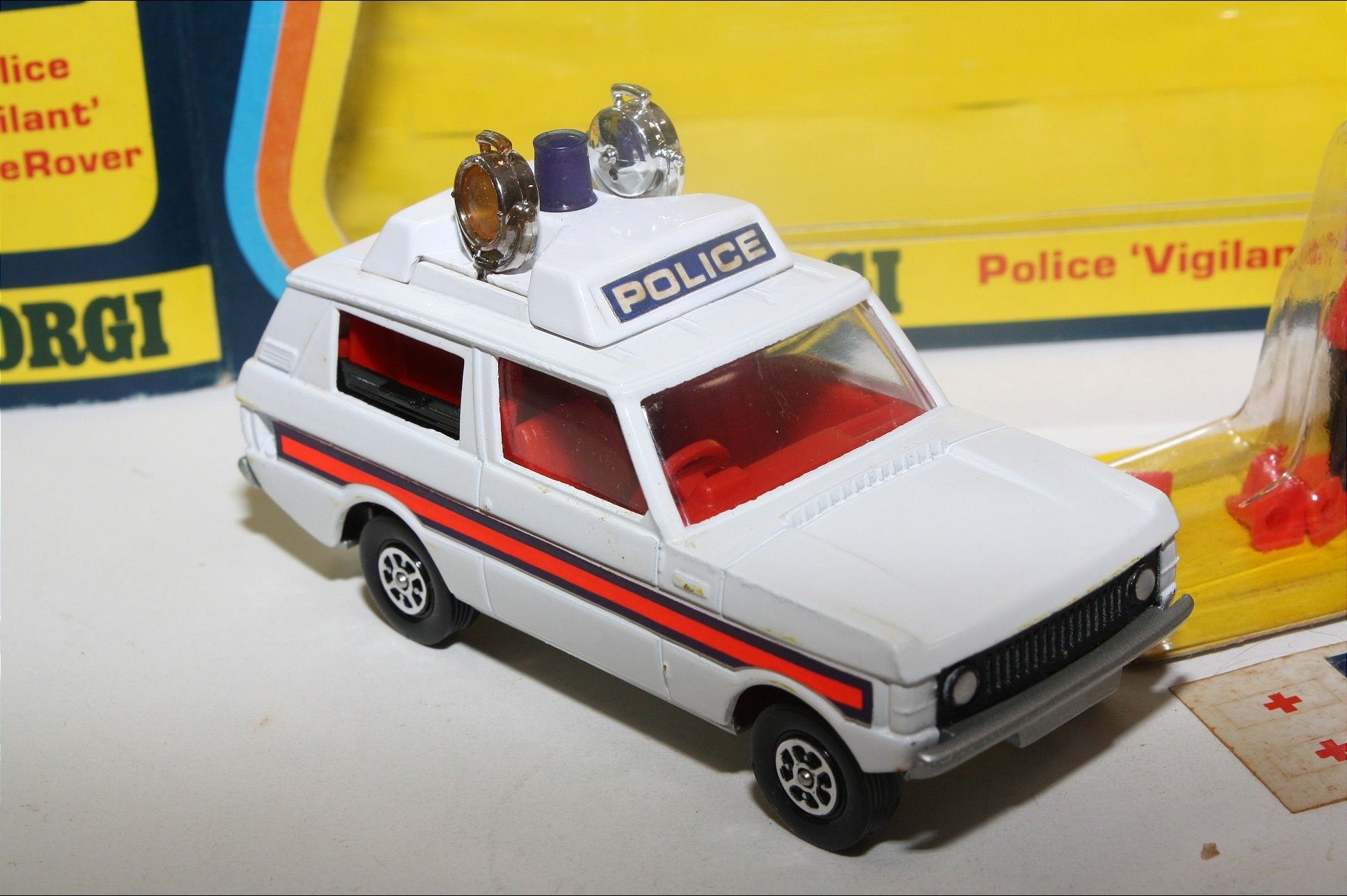 Corgi 461 Police (Vigilant) Range Rover, Mint in Good Original Box | DB ...