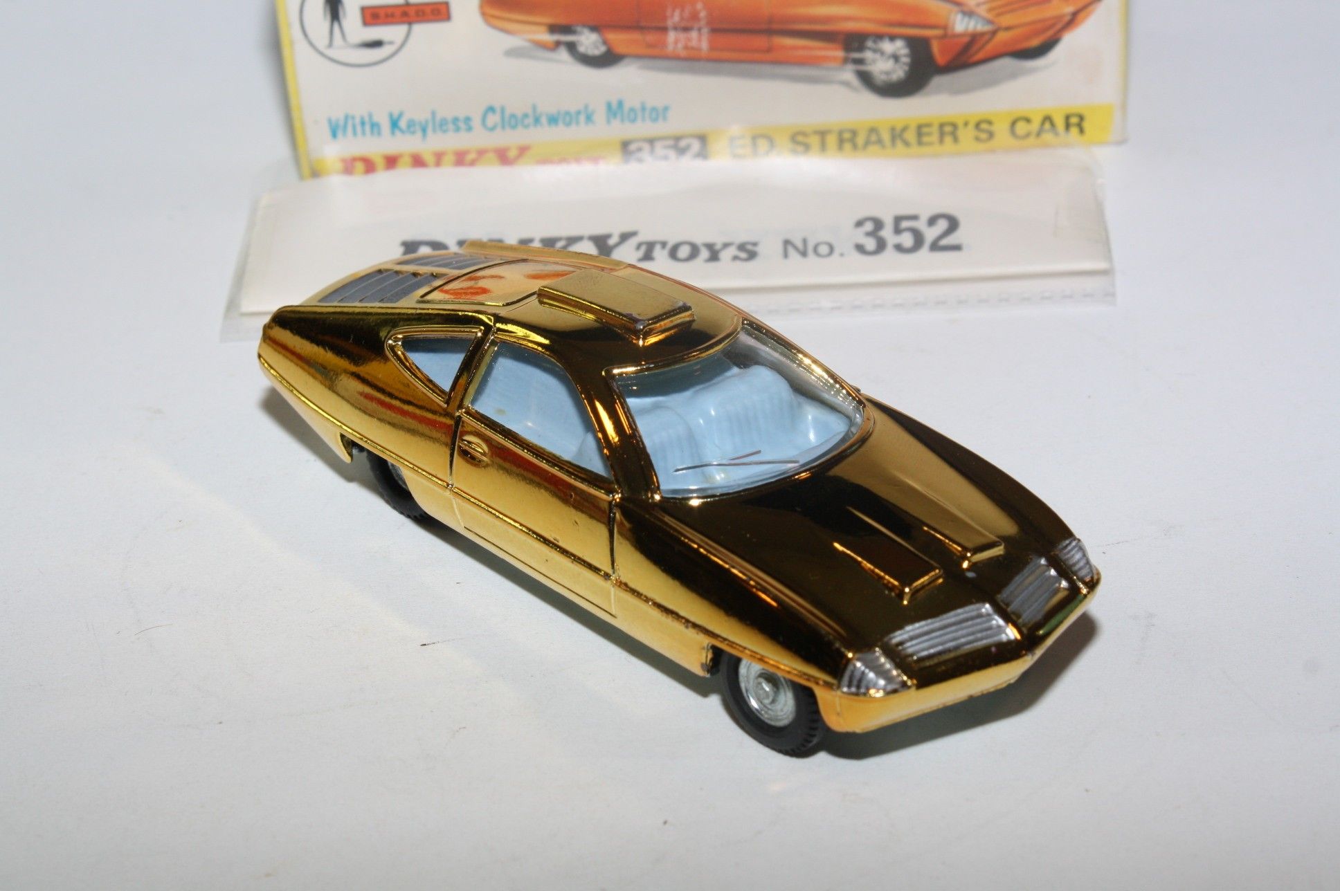 dinky 352