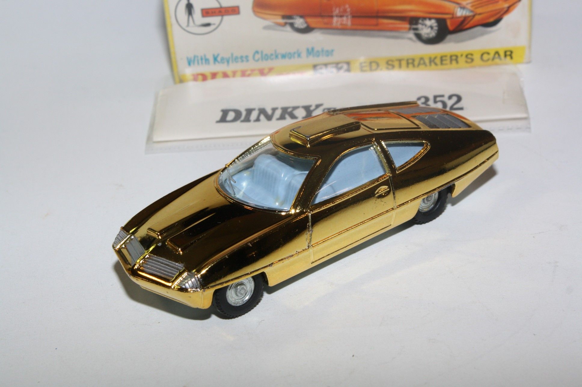 dinky 352