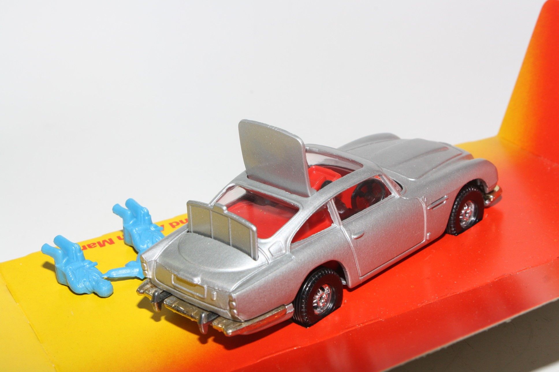 Corgi 271 James Bond Aston Martin DB5, Mint in Good Original Box