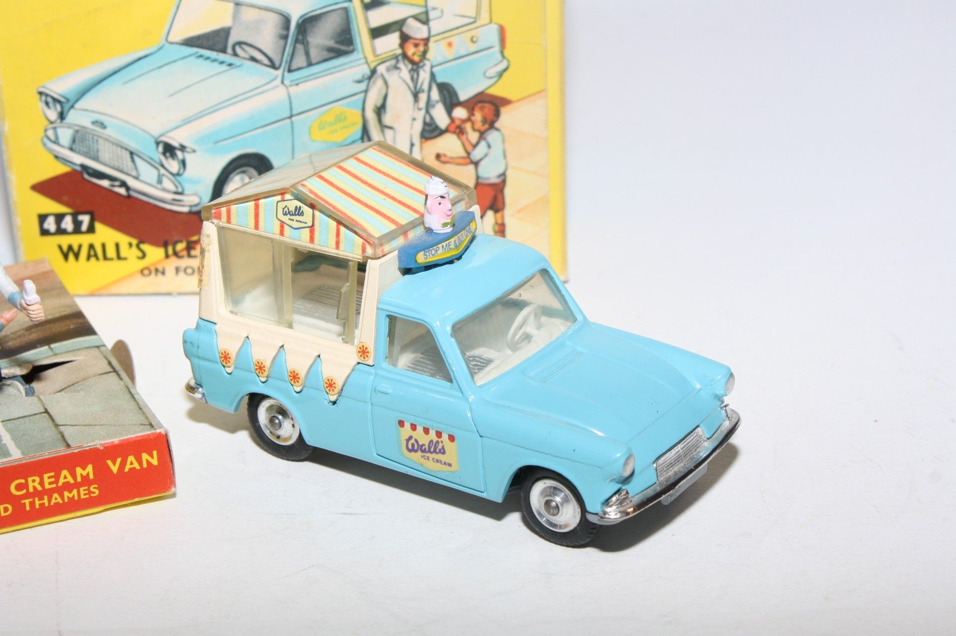 Corgi 447 Walls Ice Cream Van, VNM in Good Original Box | DB Collectables