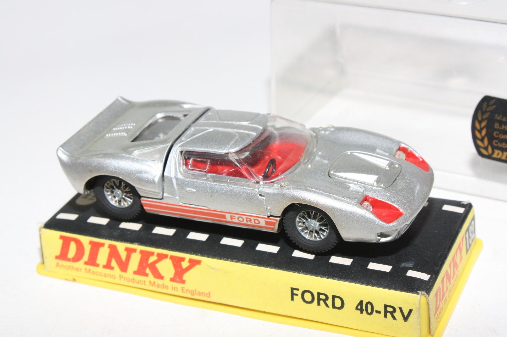 Dinky 132 Ford 40 RV, VGC in Original Box | DB Collectables