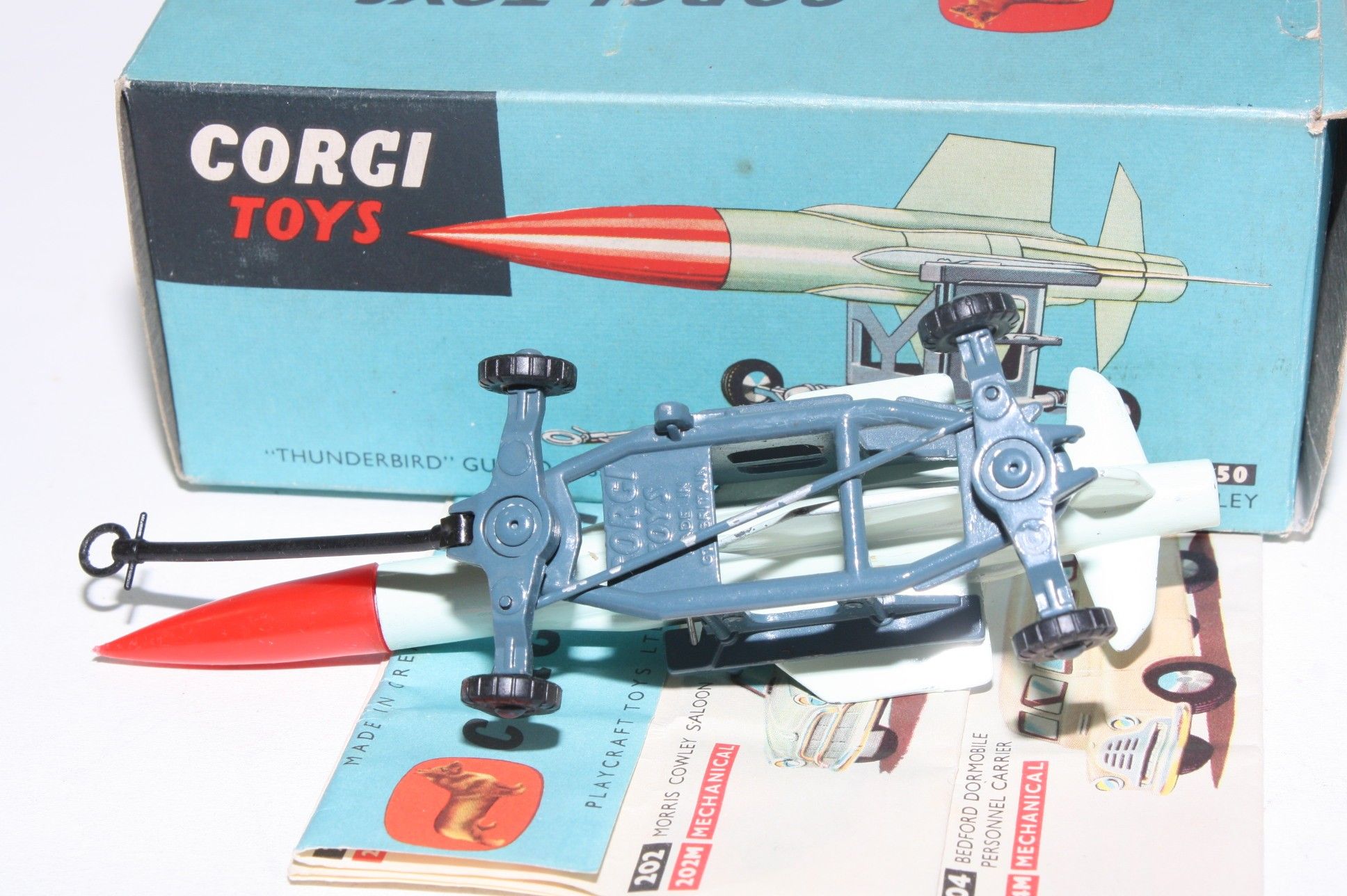 Corgi Gift Set 3 'Thunderbird' Guided Missile & R.A.F. Land Rover - Vi