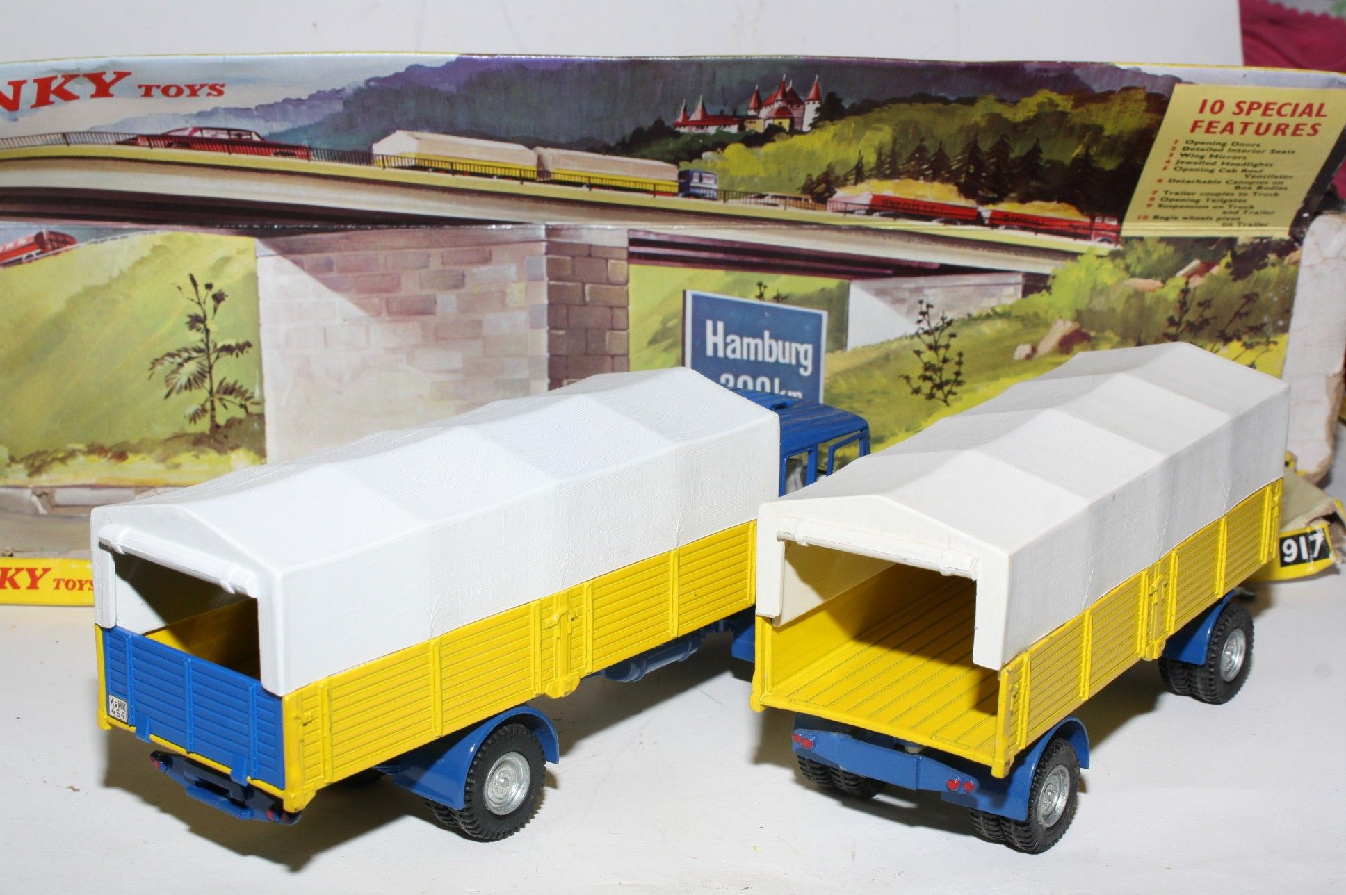 Dinky 917 Mercedes-Benz Truck & Trailer, VNM in Original Box | DB