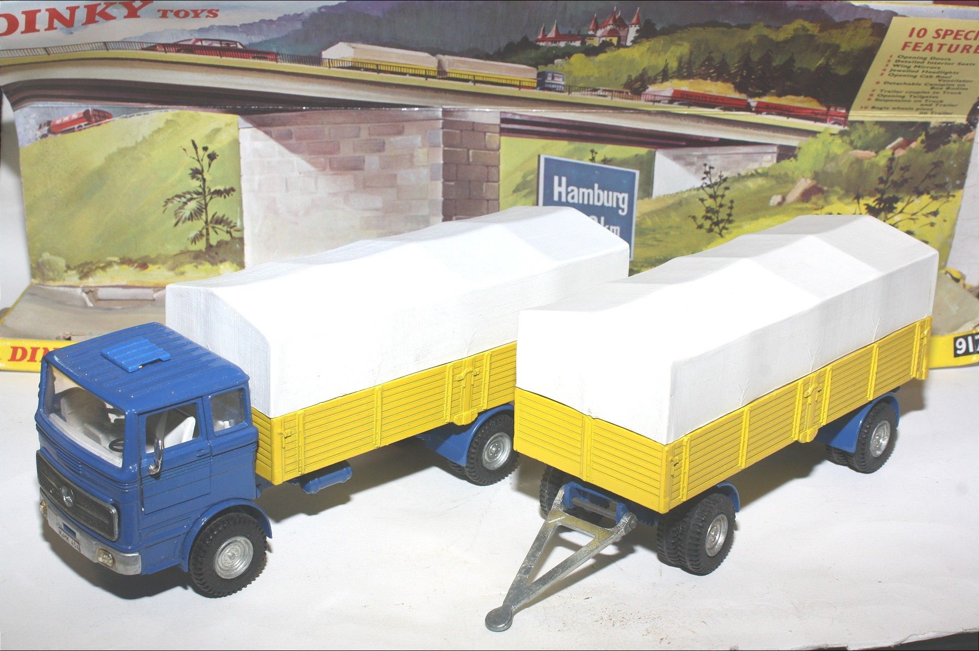 Dinky 917 Mercedes-Benz Truck & Trailer, VNM in Original Box | DB