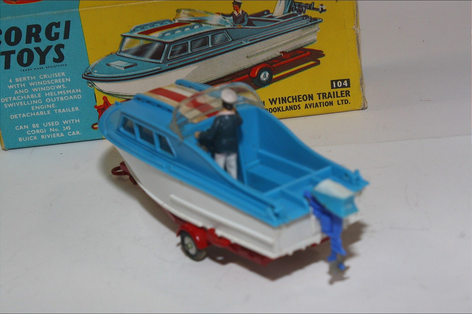 Corgi 104 Dolphin 20 Crusier, VGC In Original Box | DB Collectables