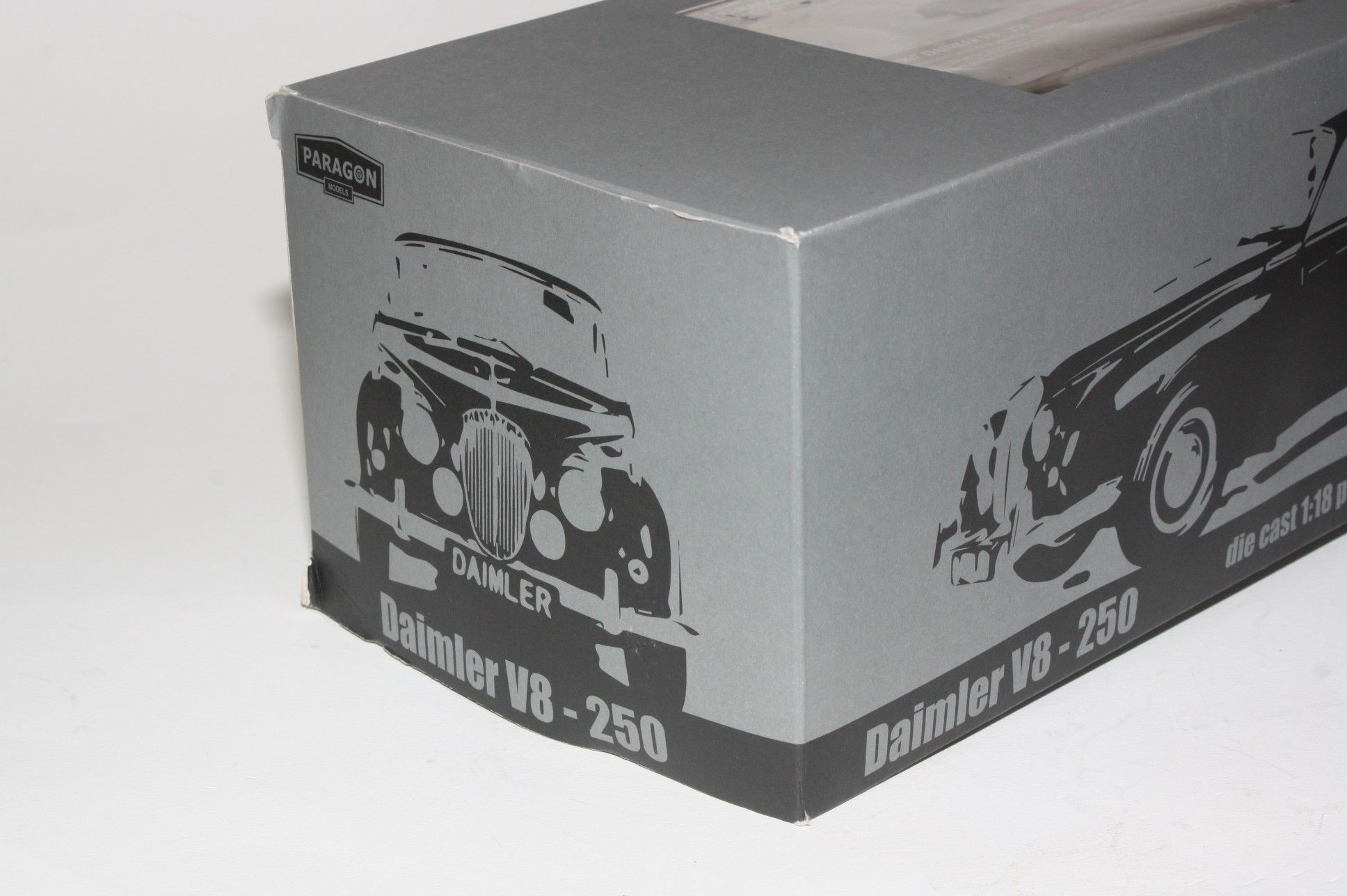 Paragon Daimler V8 250, 1:18, MIB | DB Collectables