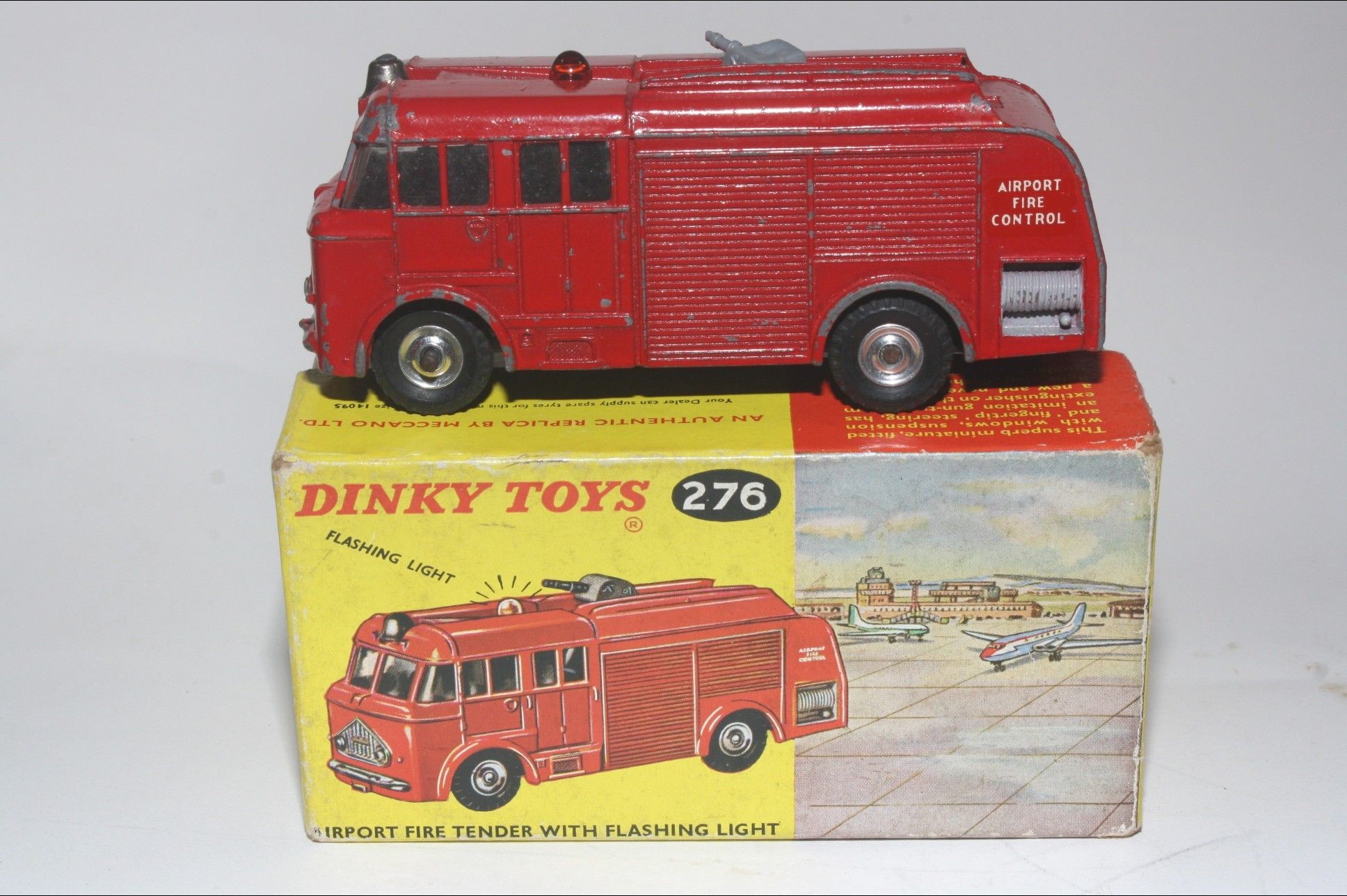 Dinky 276 Airport Fire Tender, Good in Original Box | DB Collectables