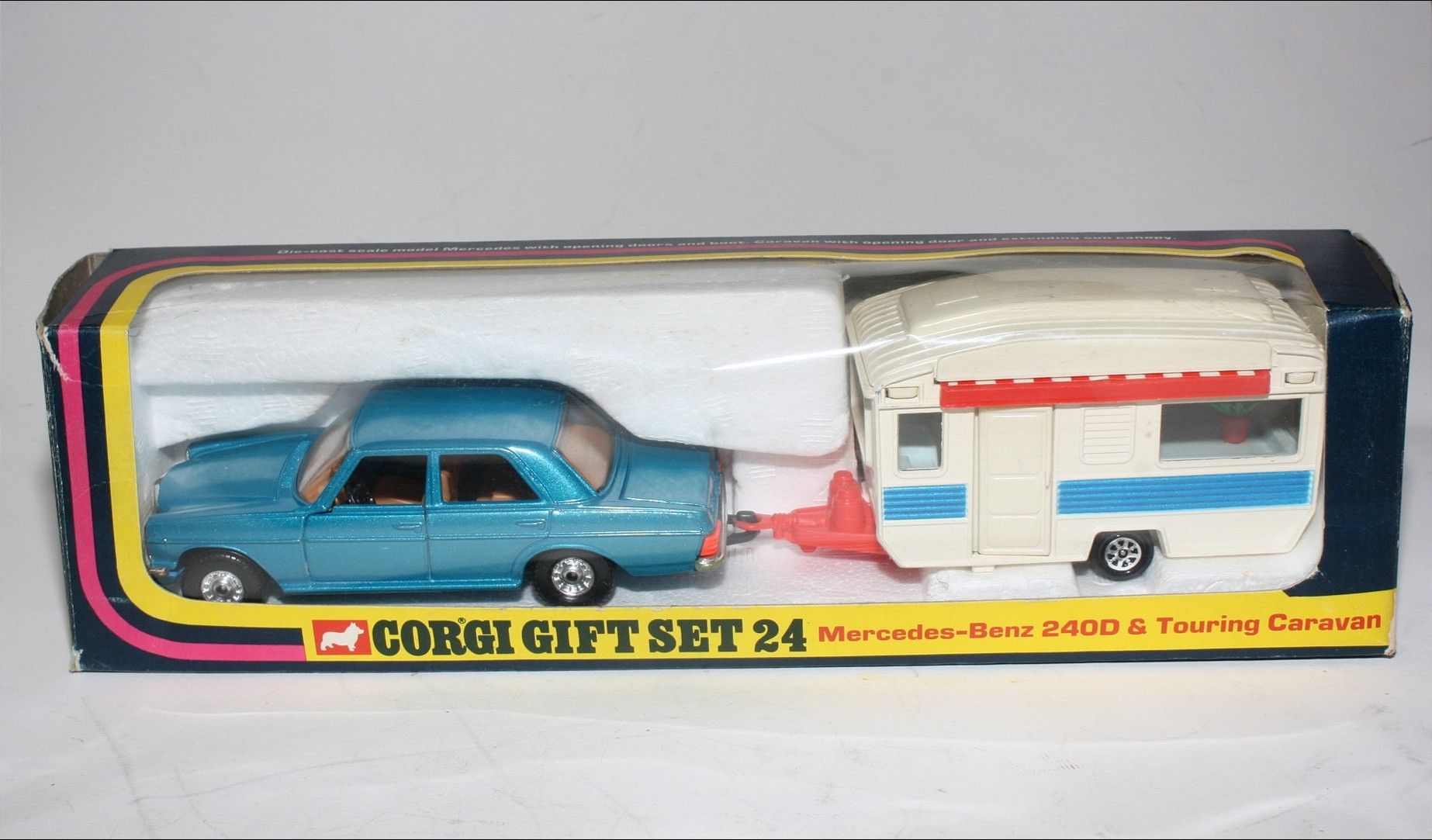 Corgi GS 24 Mercedes-Benz 240D and Touring Caravan | DB Corgi GS 24 Mercedes-Benz 240D and Touring Caravan | DB