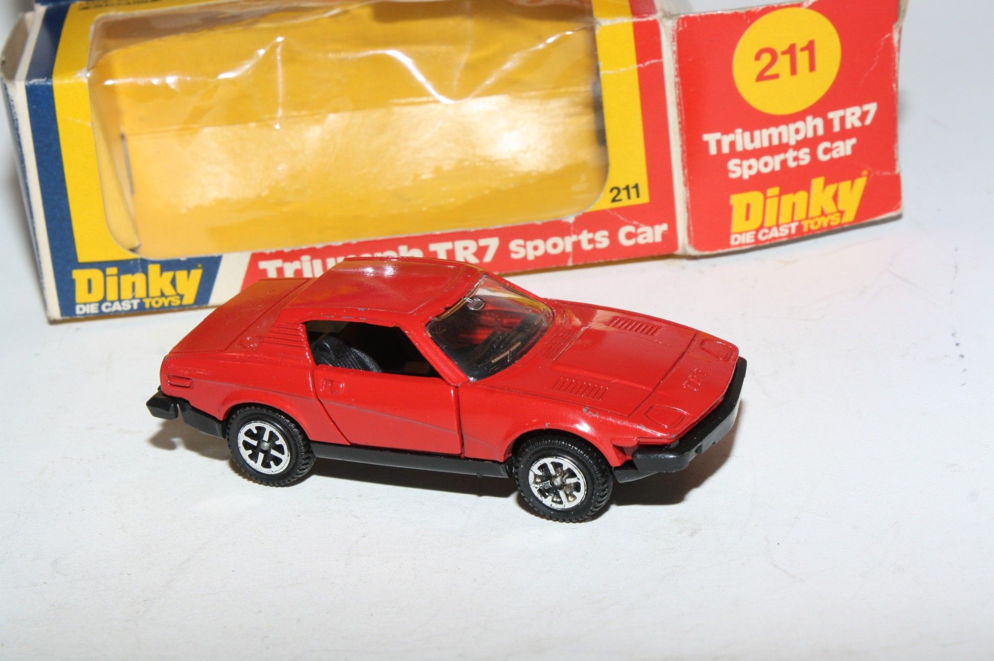 dinky tr7