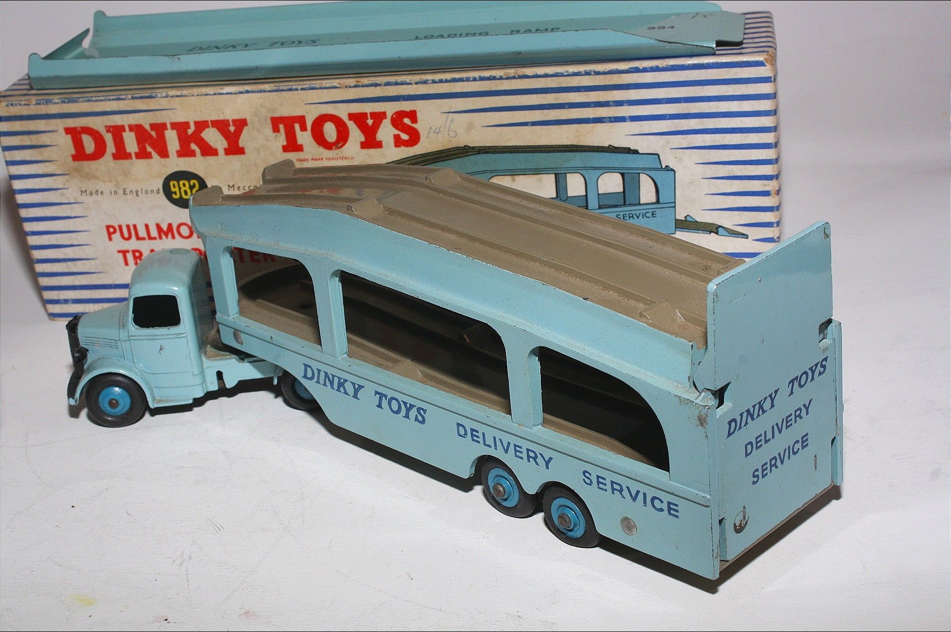 dinky pullmore car transporter 982