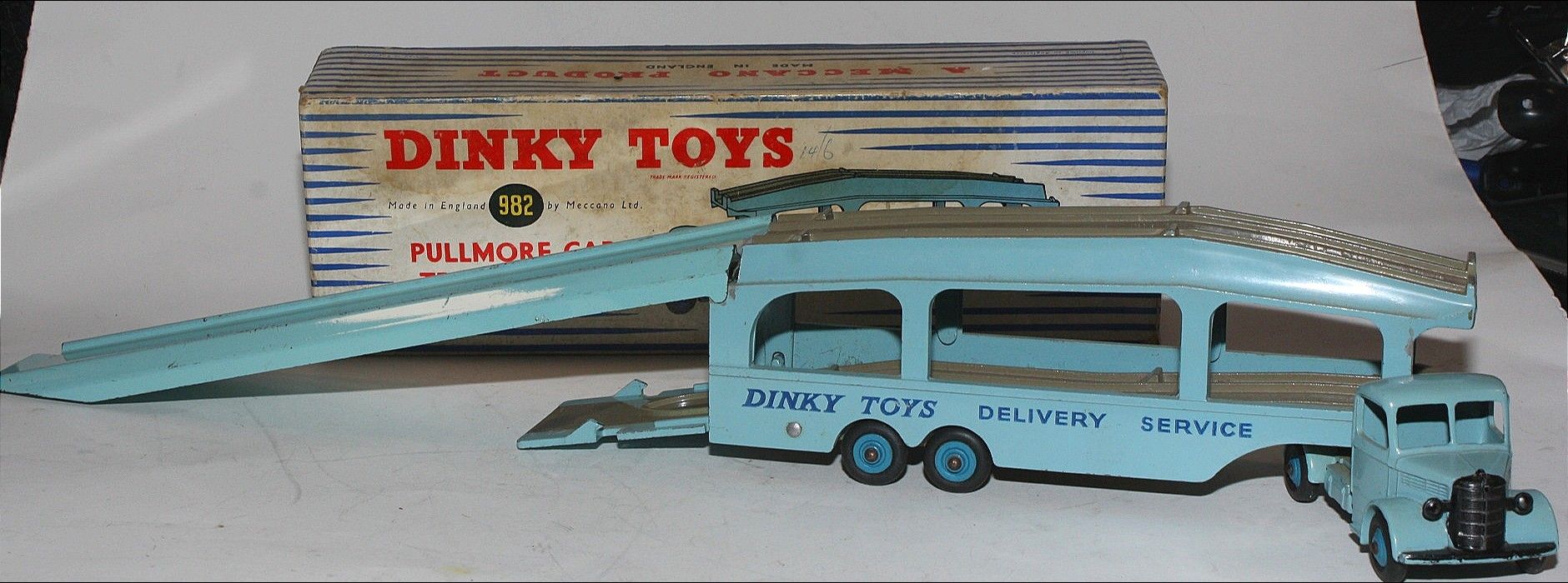 dinky pullmore car transporter 982
