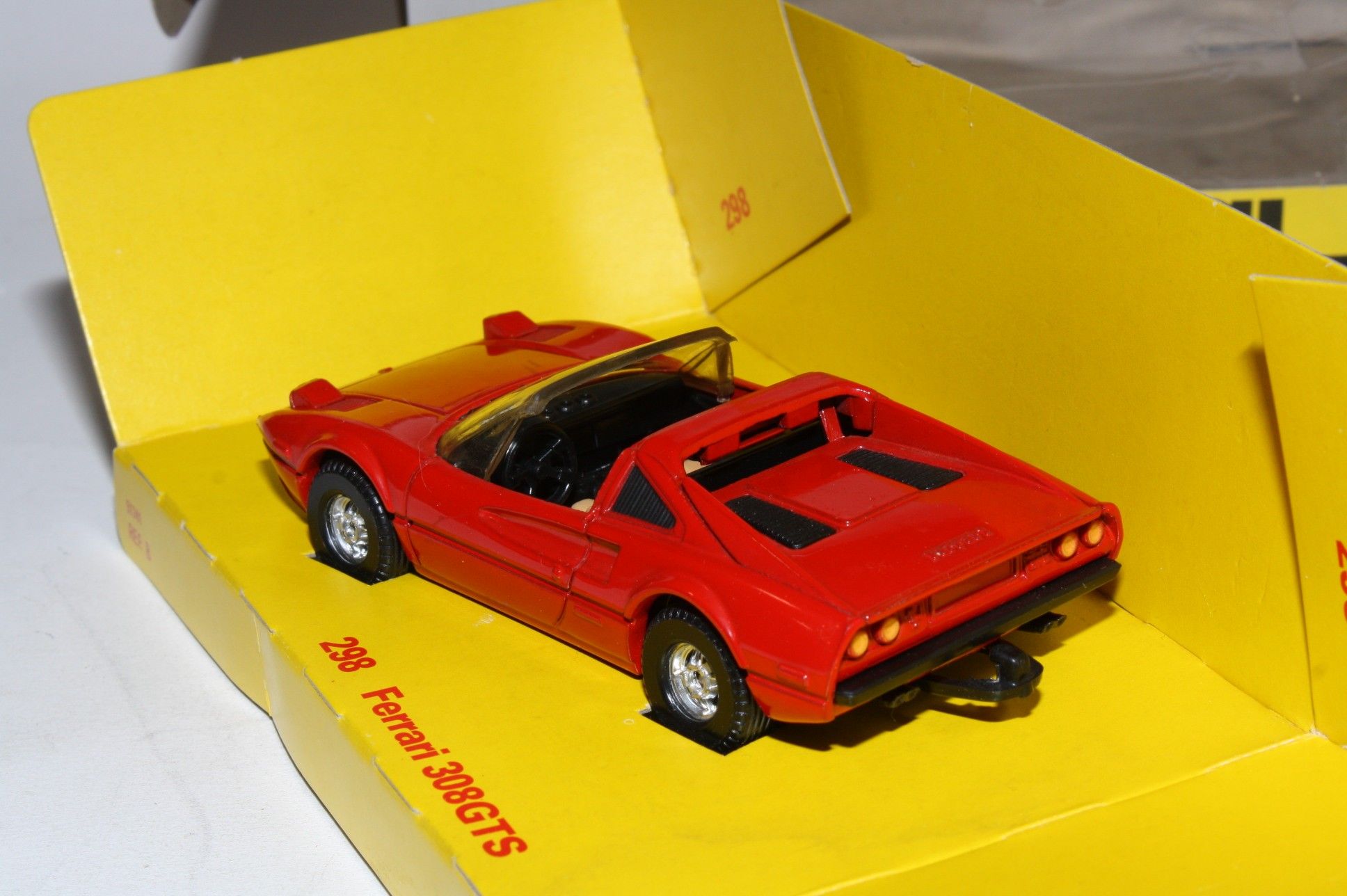 Corgi 298 Ferrari, (Magnum Style) Mint in Original Box | DB Collectables