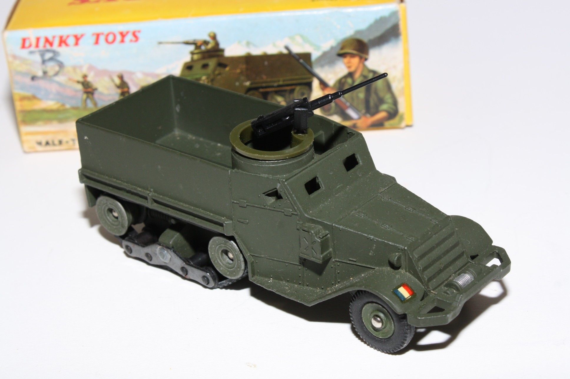 Dinky Toys 822 Half Track M3 Blindé Militaire
