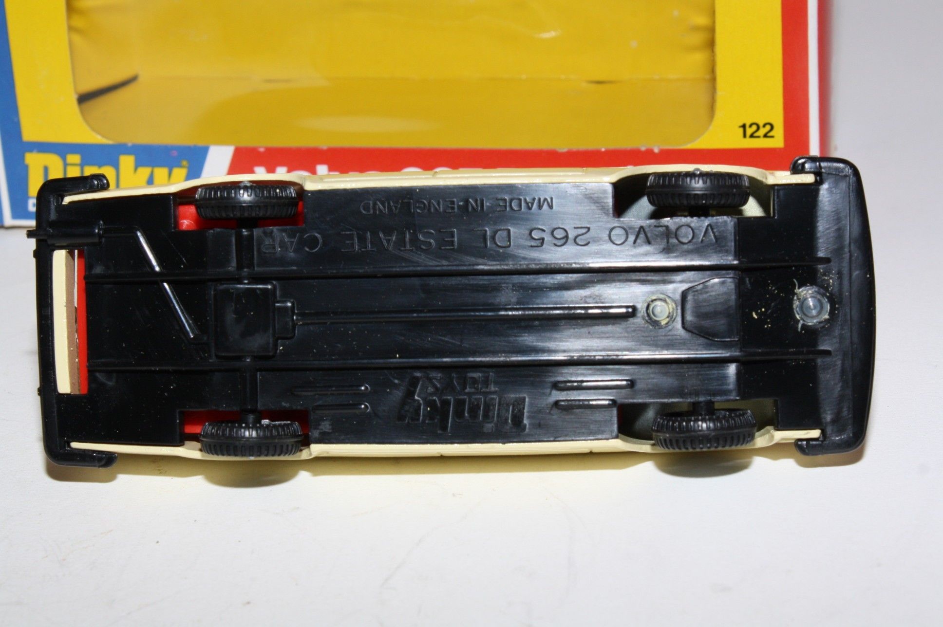 Dinky toys GB - 3 véhicules - Rover 3500/Volvo 265/Princess 2200 - neuf