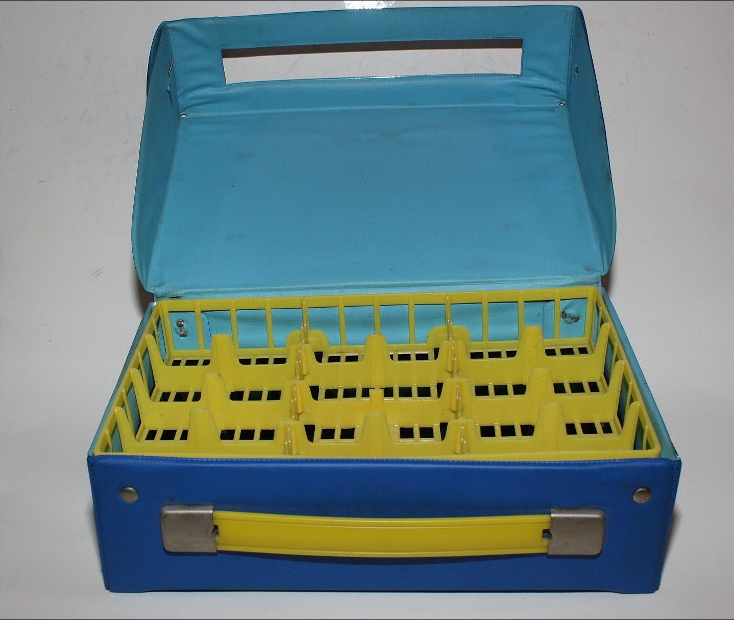 Matchbox 24 Car Carry Case, Good Condition DB Collectables