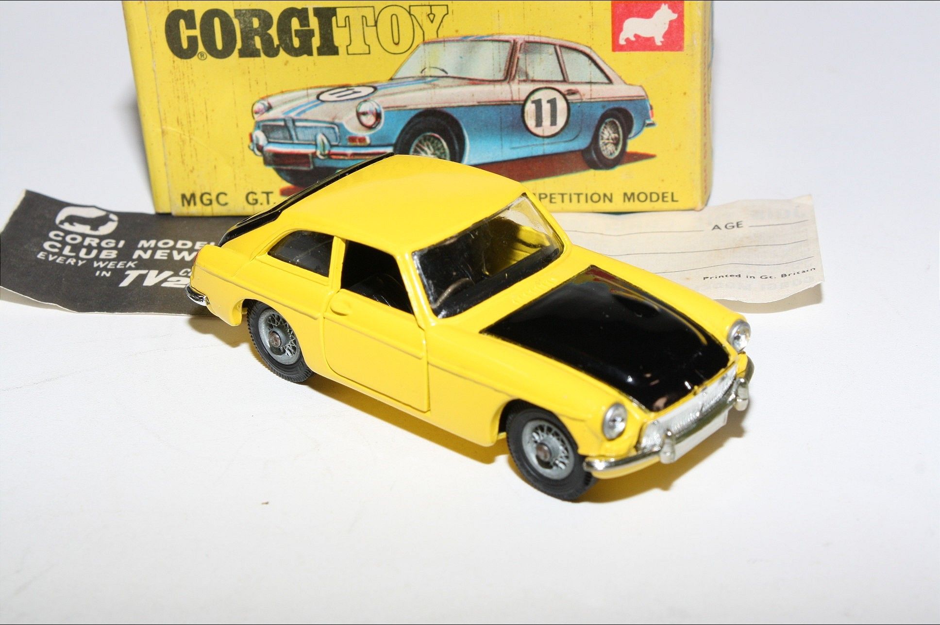 Corgi 345 MGC GT Competition, Mint in Good Original Box | DB