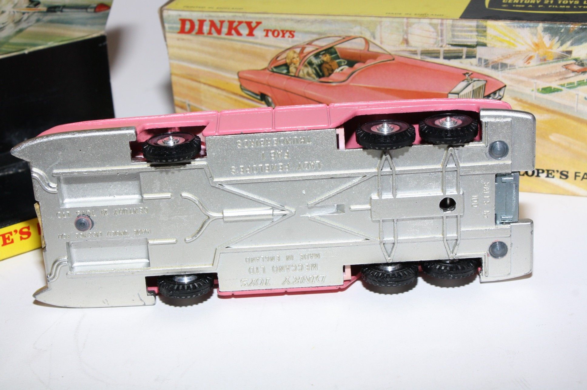 Lady penelope car dinky clearance