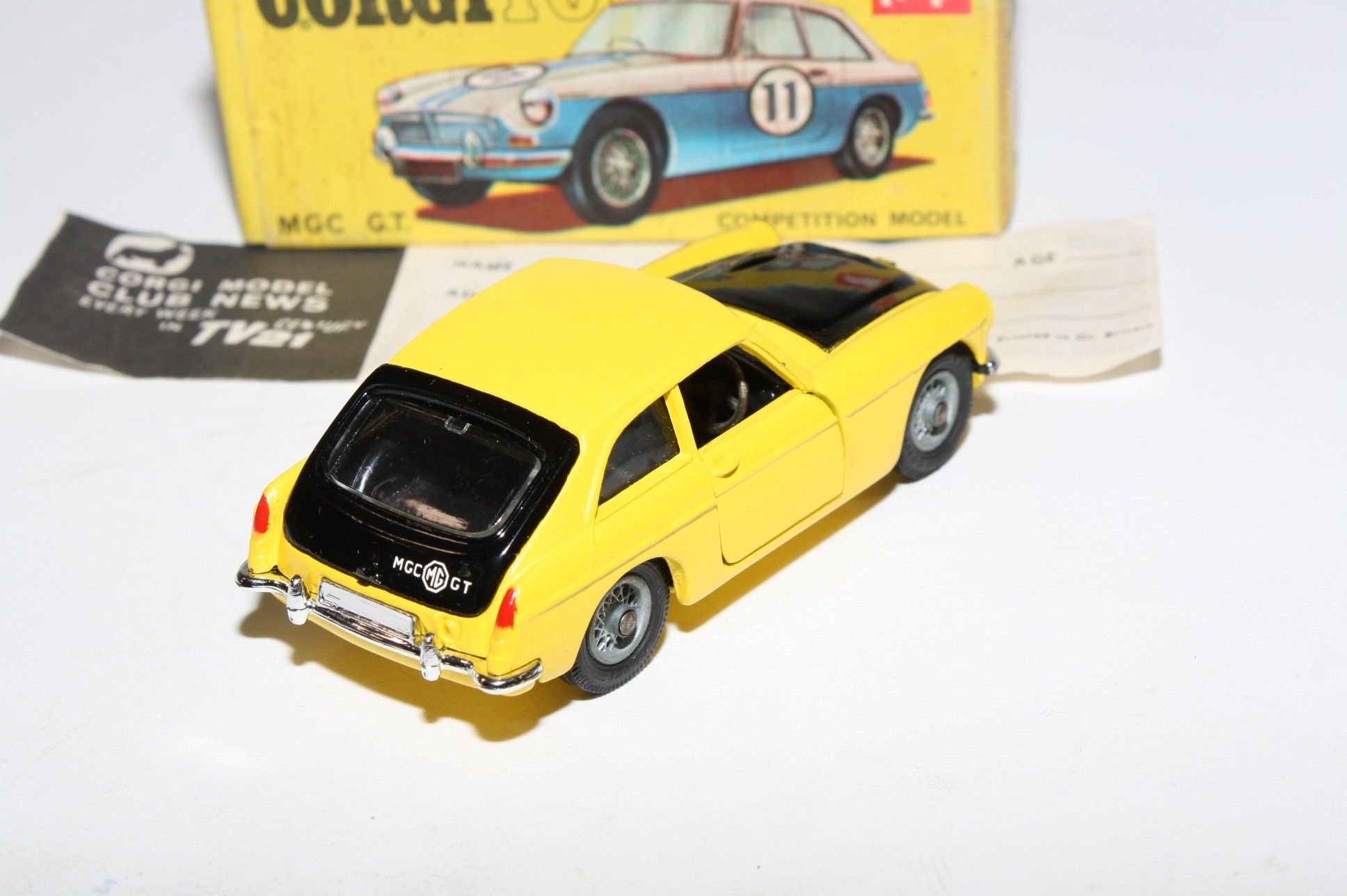 Corgi 345 MGC GT Competition, Mint in Good Original Box | DB