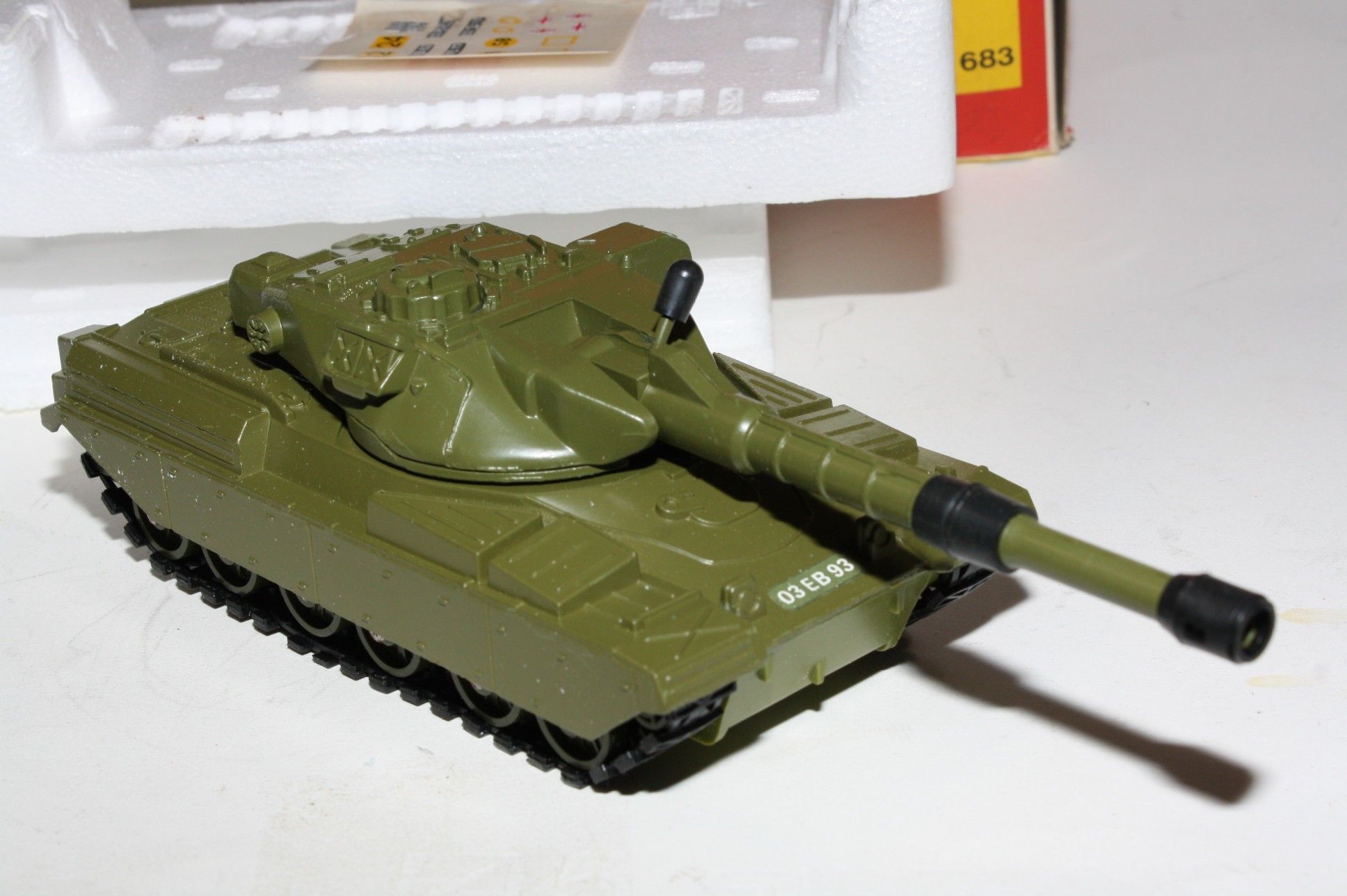 Dinky cheap chieftain tank