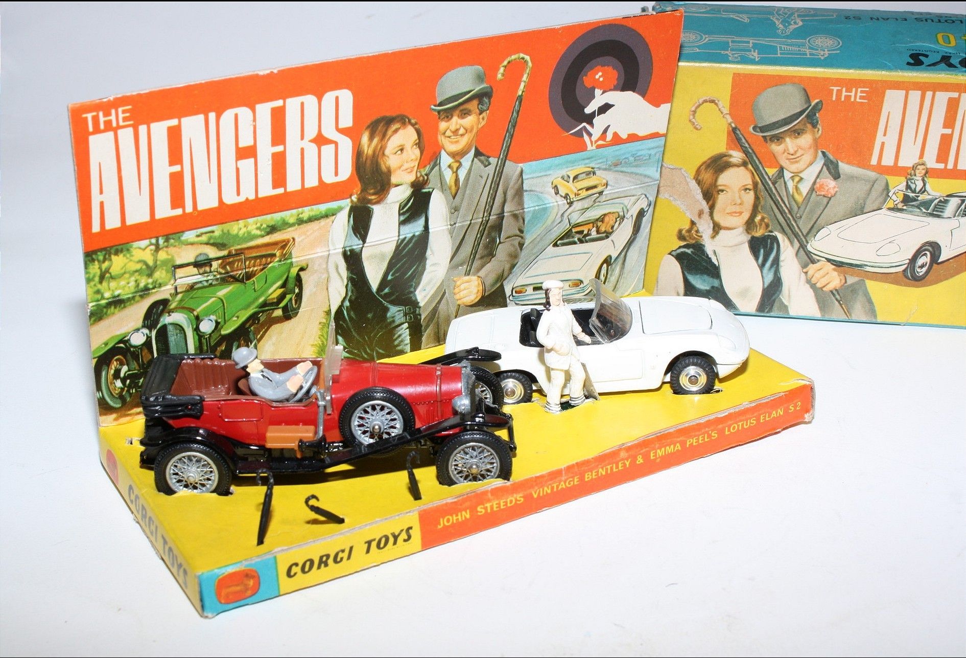 Corgi Toys Avengers Gift Set 40 コーギーミニカー Vintage 1960's Corgi Toys Gift Set No. 40 The Avengers John