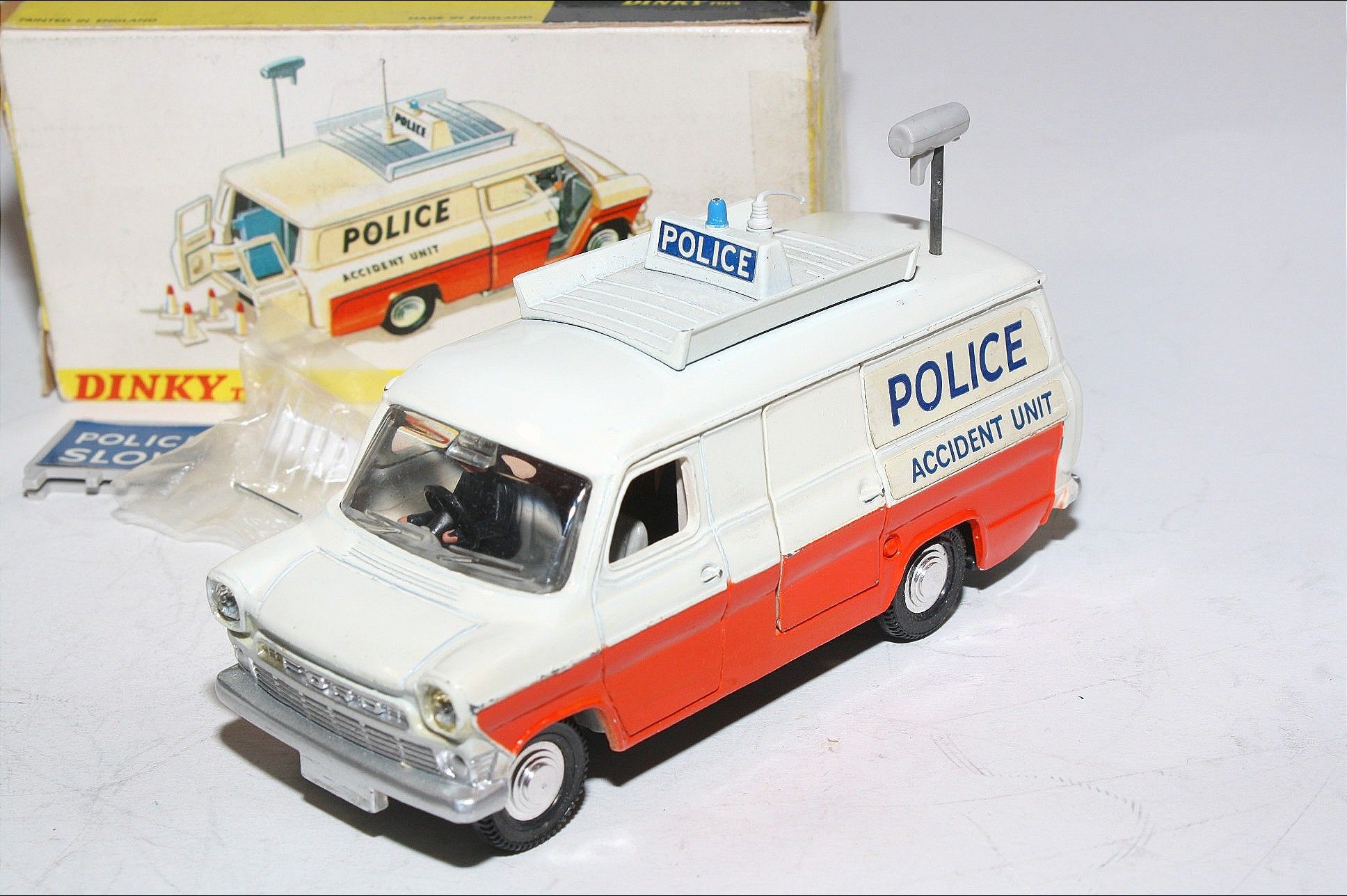 Dinky police best sale accident unit