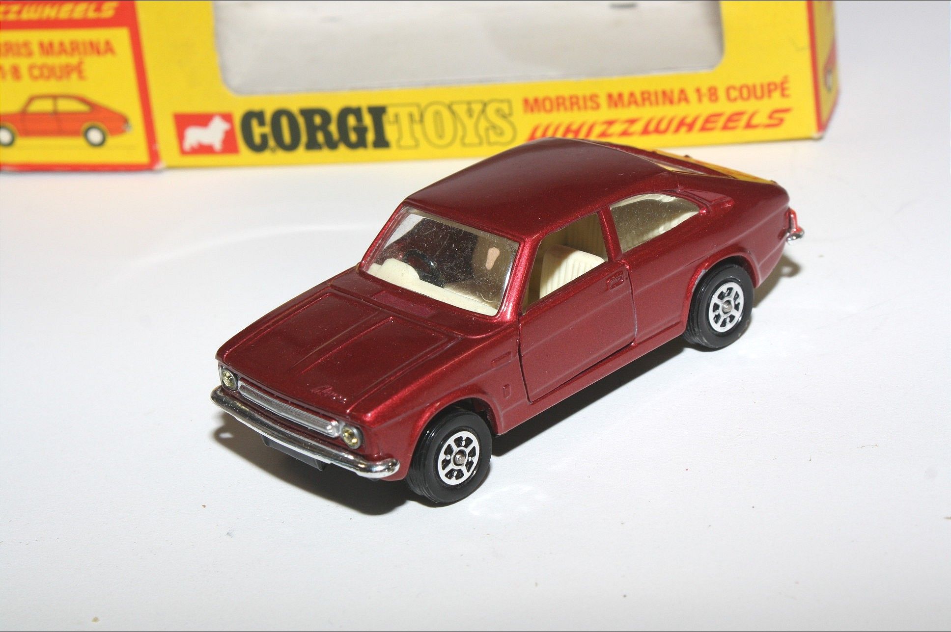 Corgi 306 Morris Marina 1.8, Excellent Condition in Good Original Box | DB  Collectables