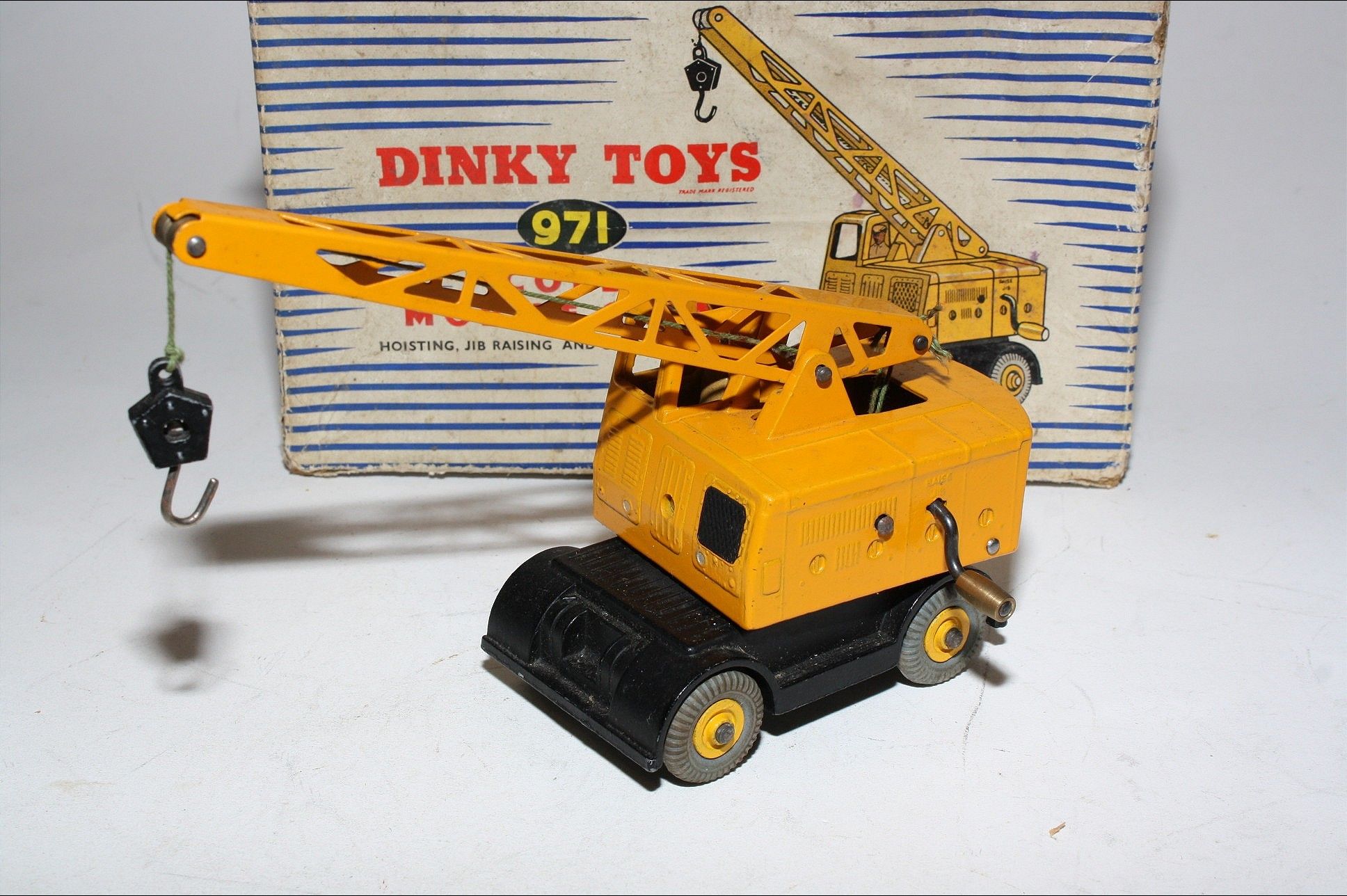 Dinky store coles crane